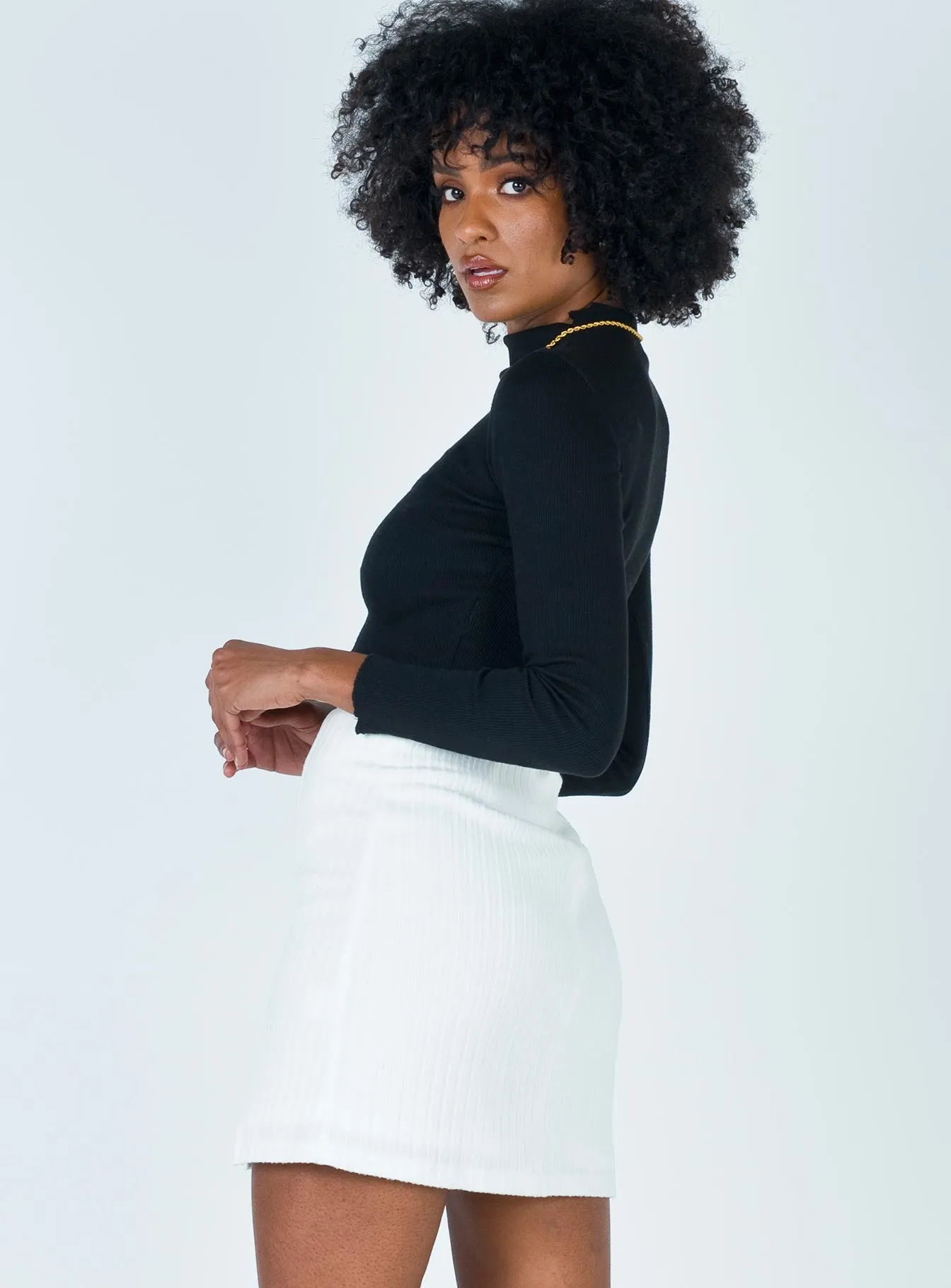 Human Movement Mini Skirt White Rolled Hem Airy Feel