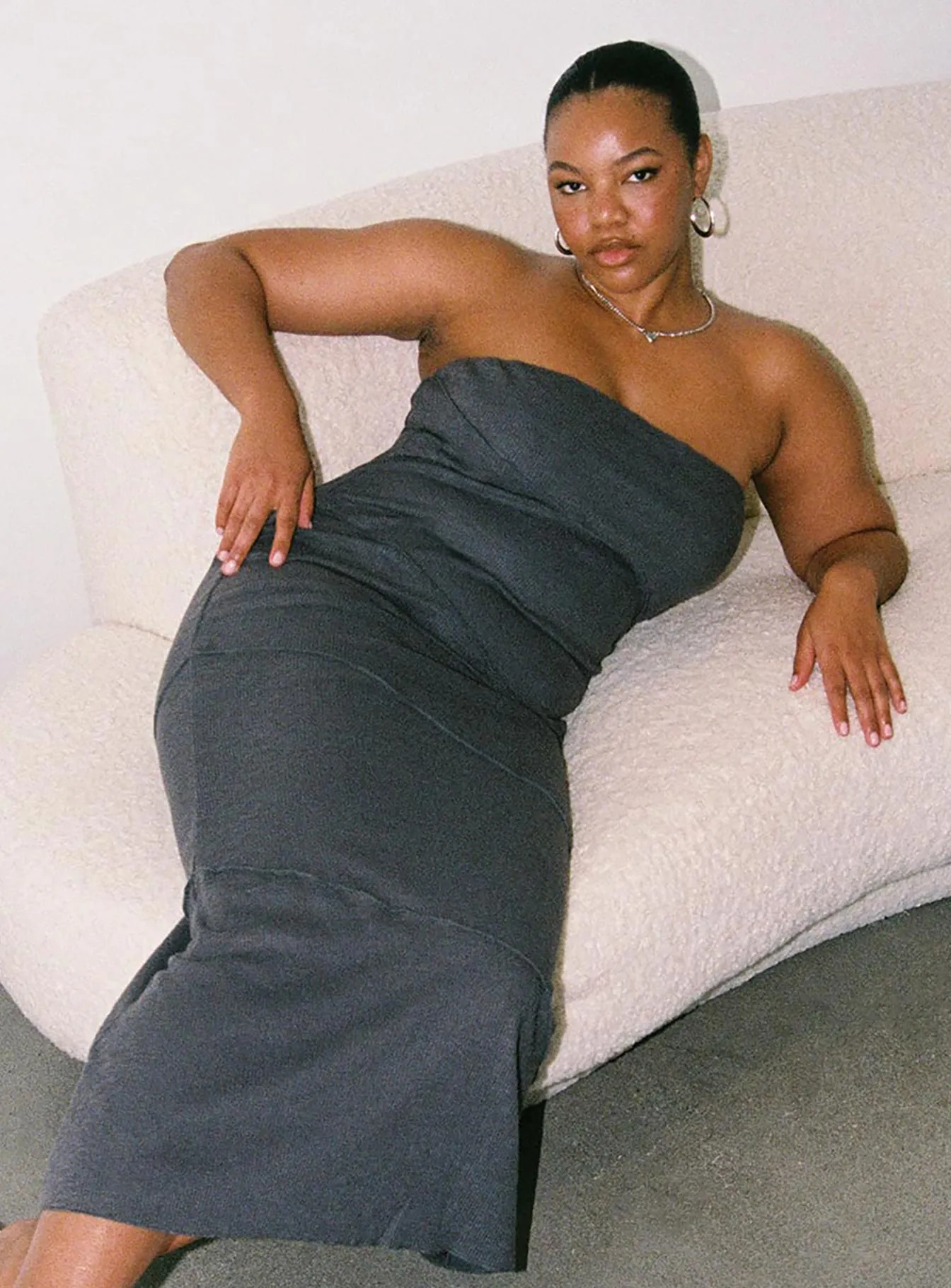 Chill Friendly Abstract Pattern Oscar Midi Dress Grey Curve