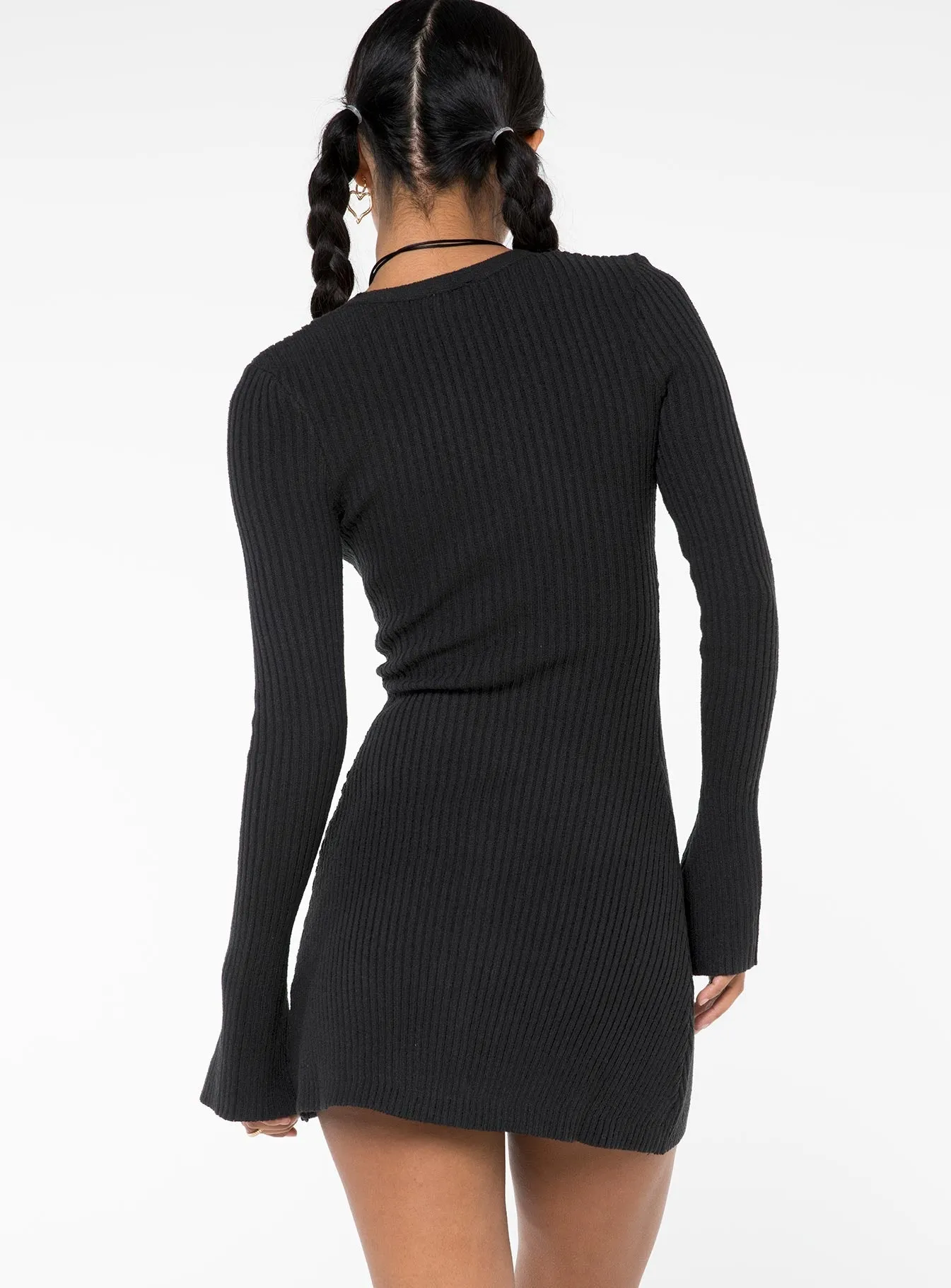Comfortable and Chic Refined fit Waldin Long Sleeve Mini Dress Black