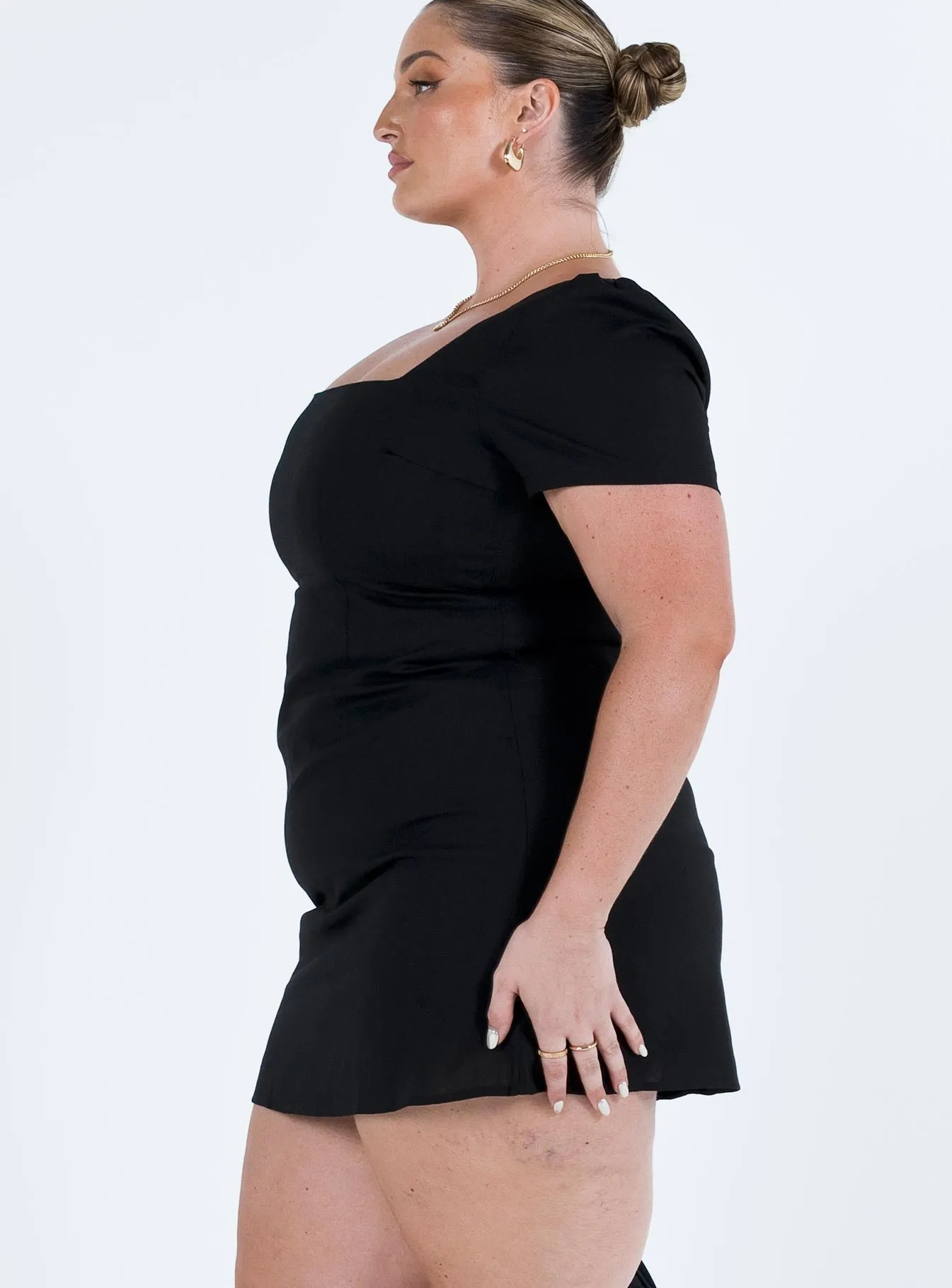 Hastings Mini Dress Black Curve Effortless Fit Design