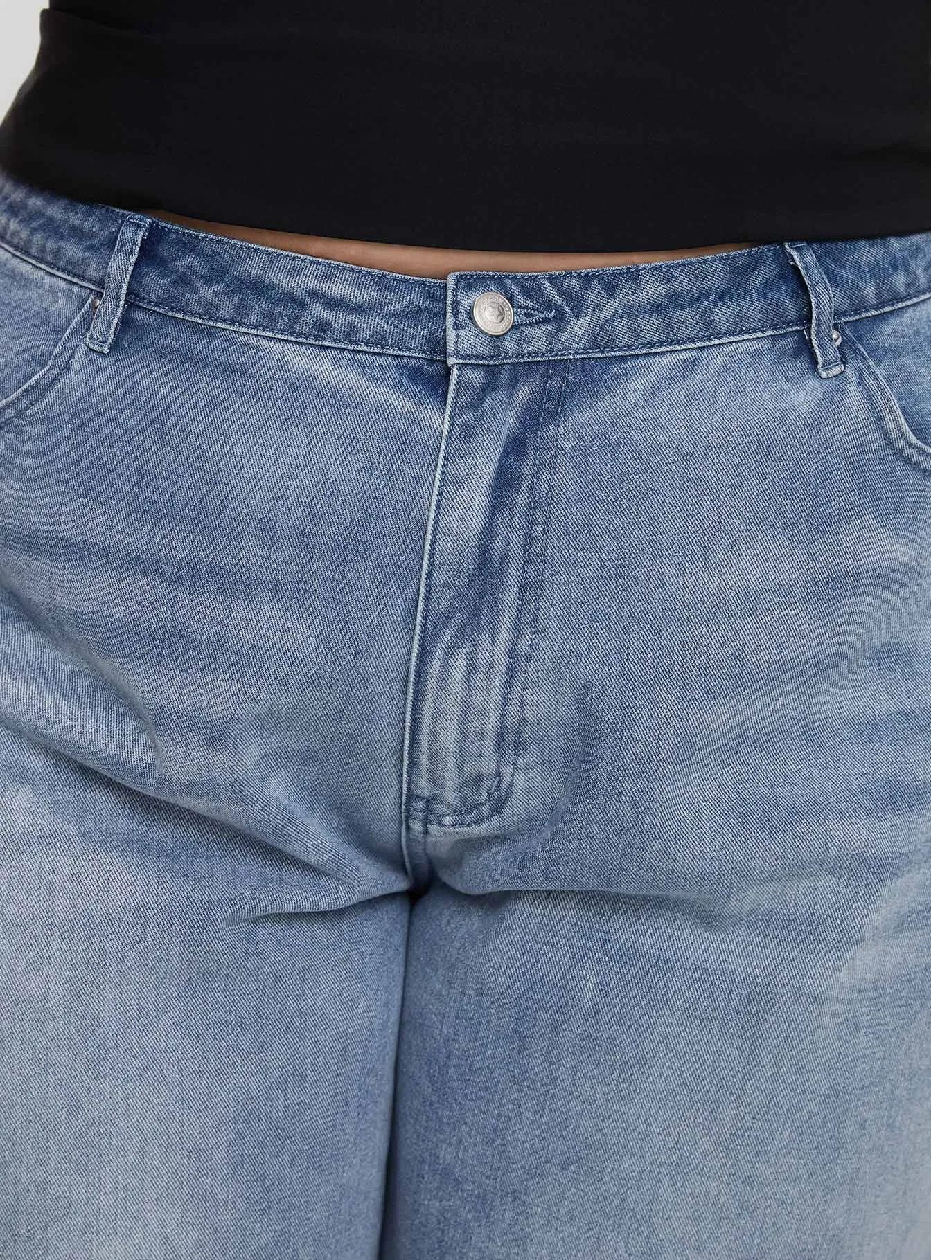 Naylor Mid Rise Wide Leg Jeans Light Wash Denim Curve Effortless Style