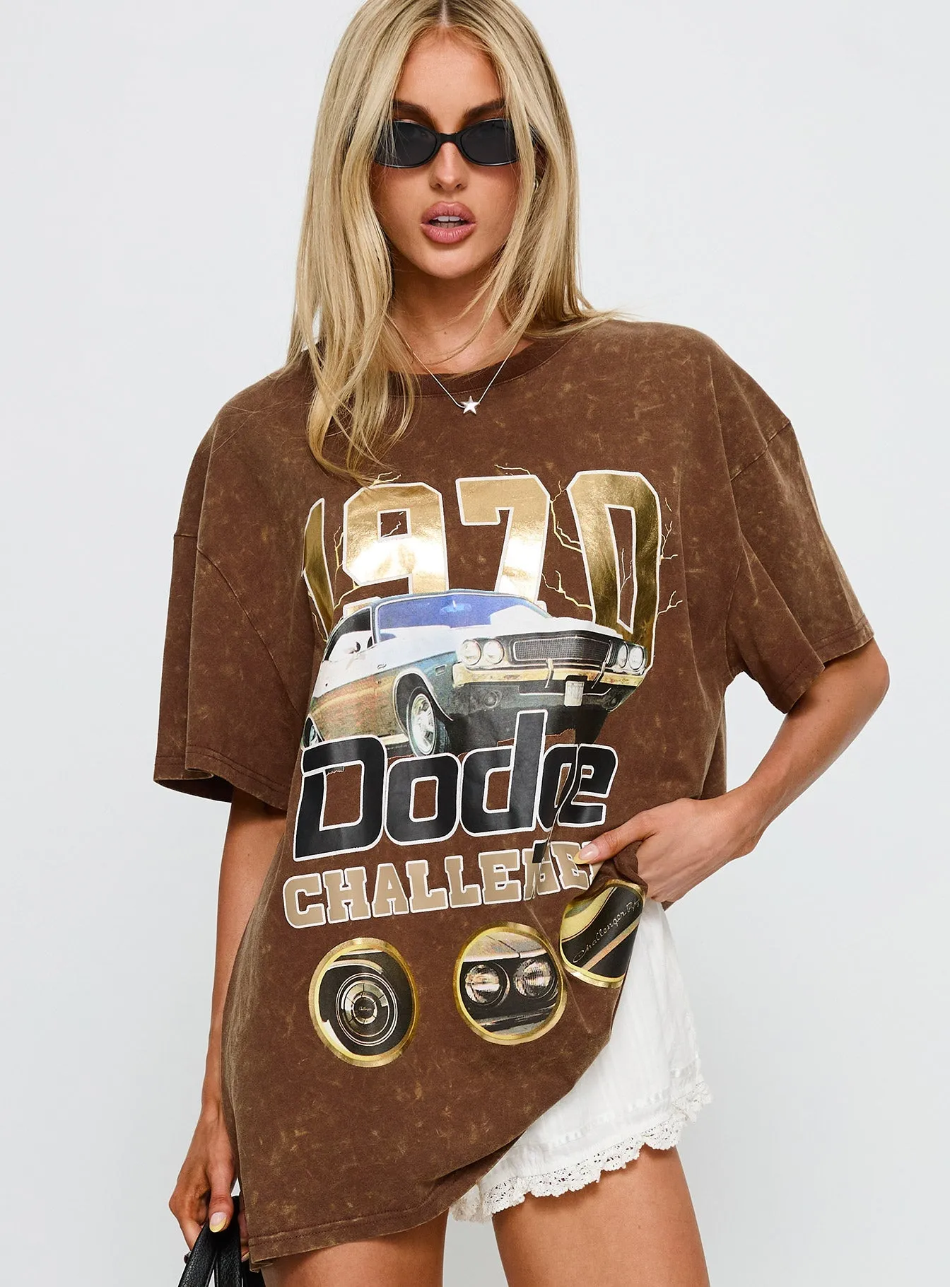 Regular Fit Slim Fit Design 1970 Dodge Charger Oversied Graphic Top Brown