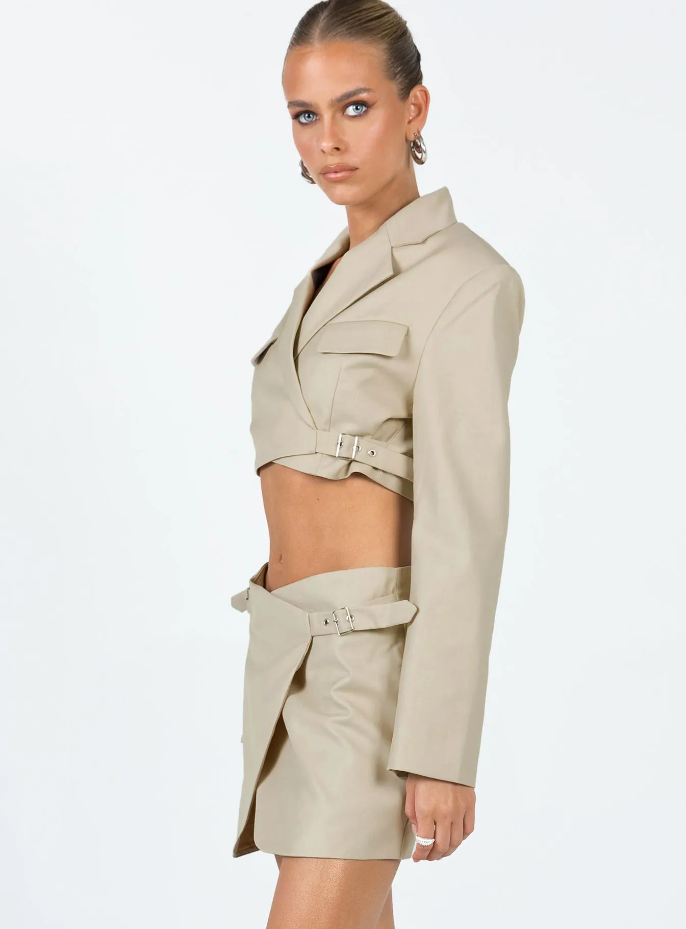 Anja Mini Skirt Camel Outfit Vibes Photoshoot Ready