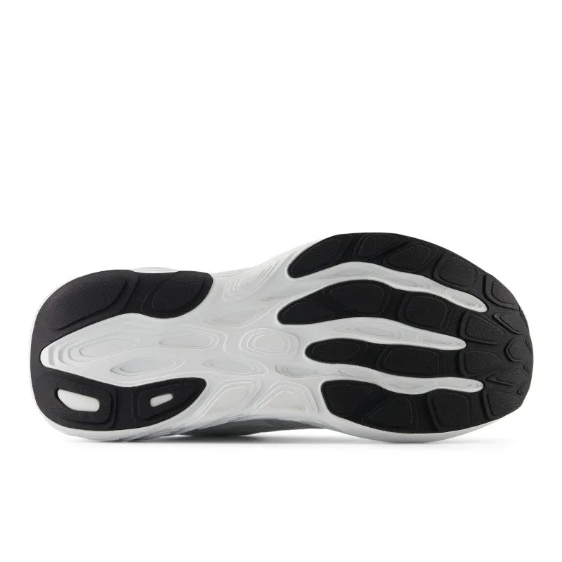 mountain trails Women's 880 V15