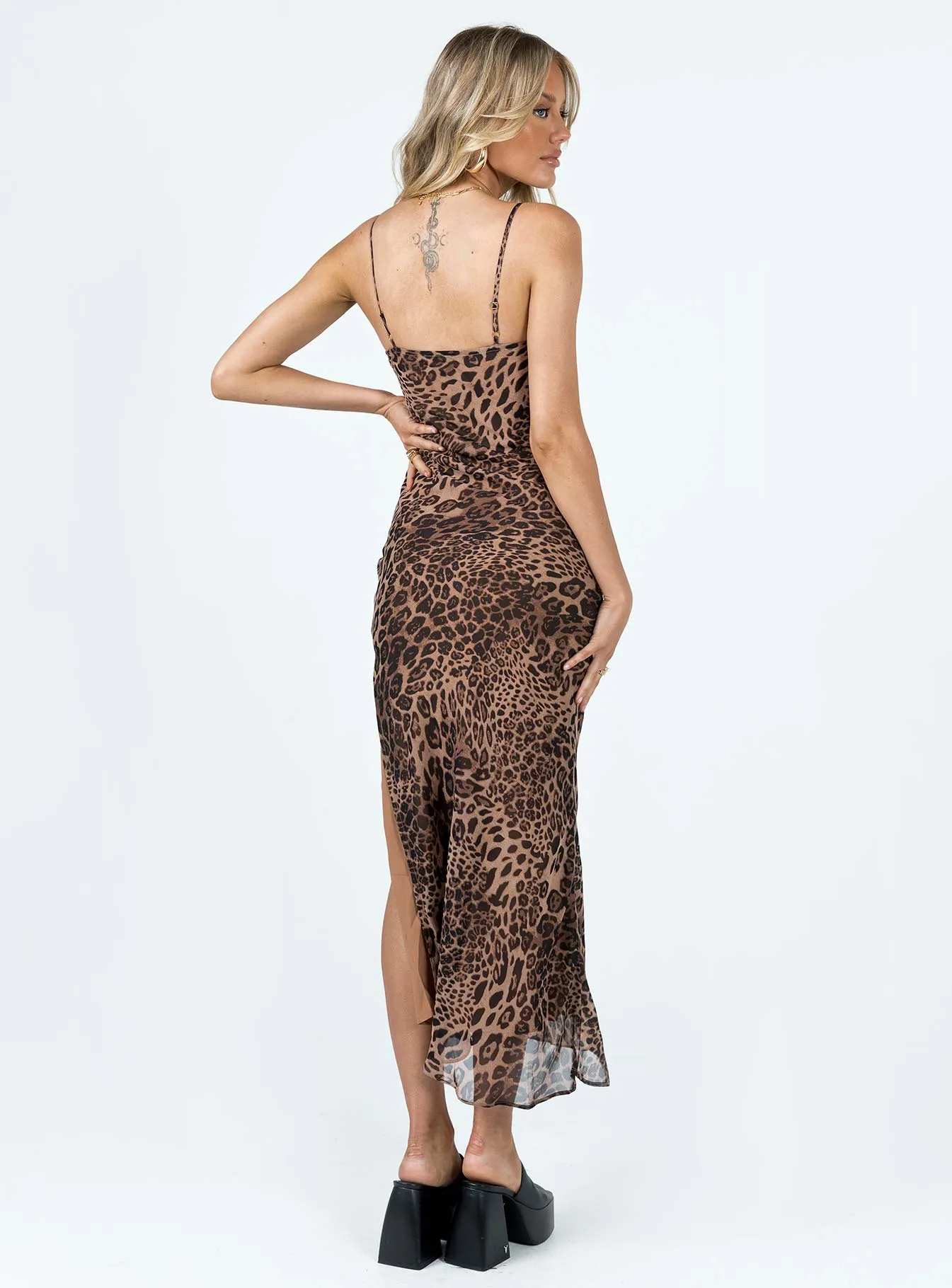 Gift-Worthy Safari Midi Dress Leopard