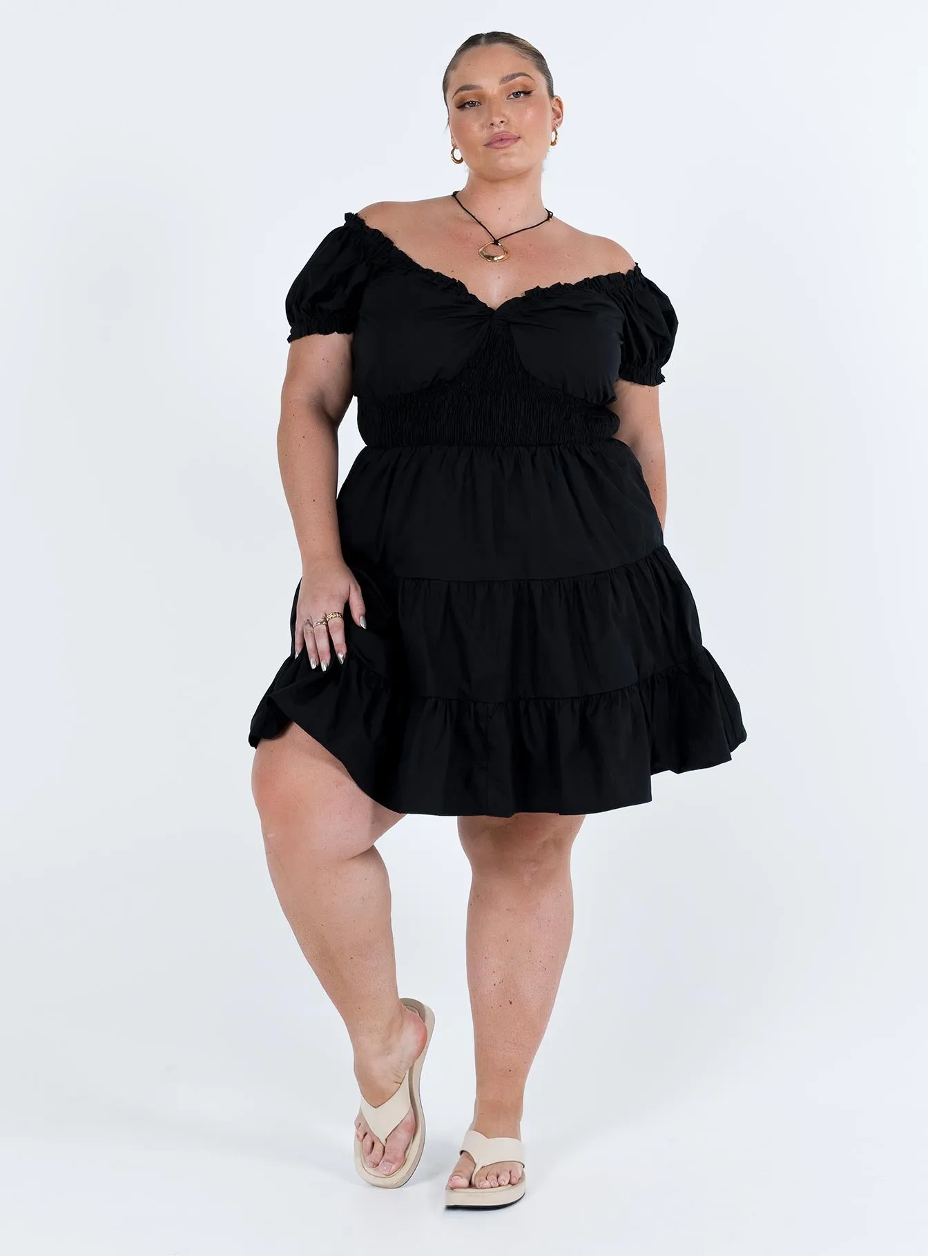 Daniela Mini Dress Black Curve Essential Piece Romantic-Style