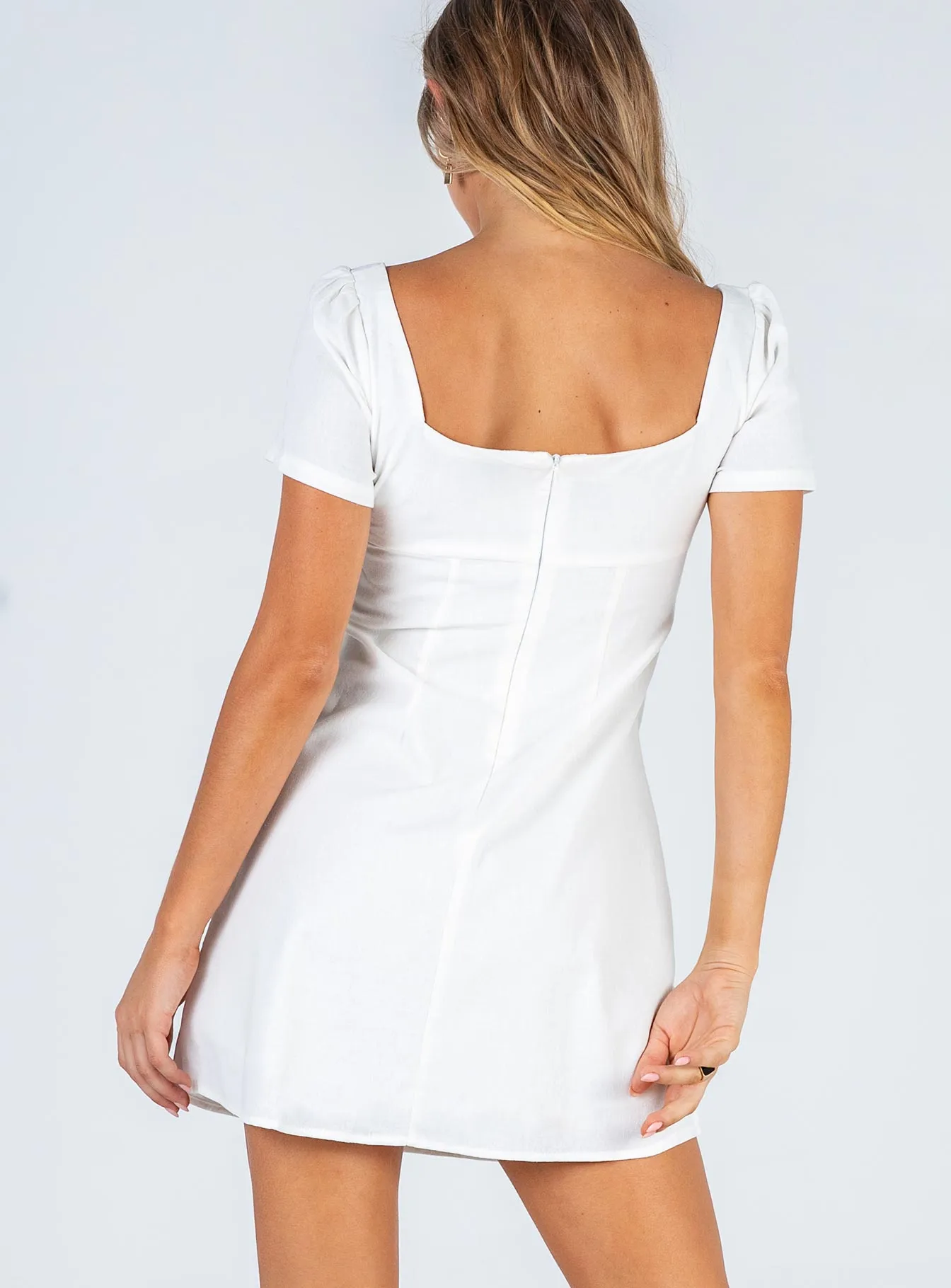 Hastings Mini Dress White Subtle Charm Relax Piece