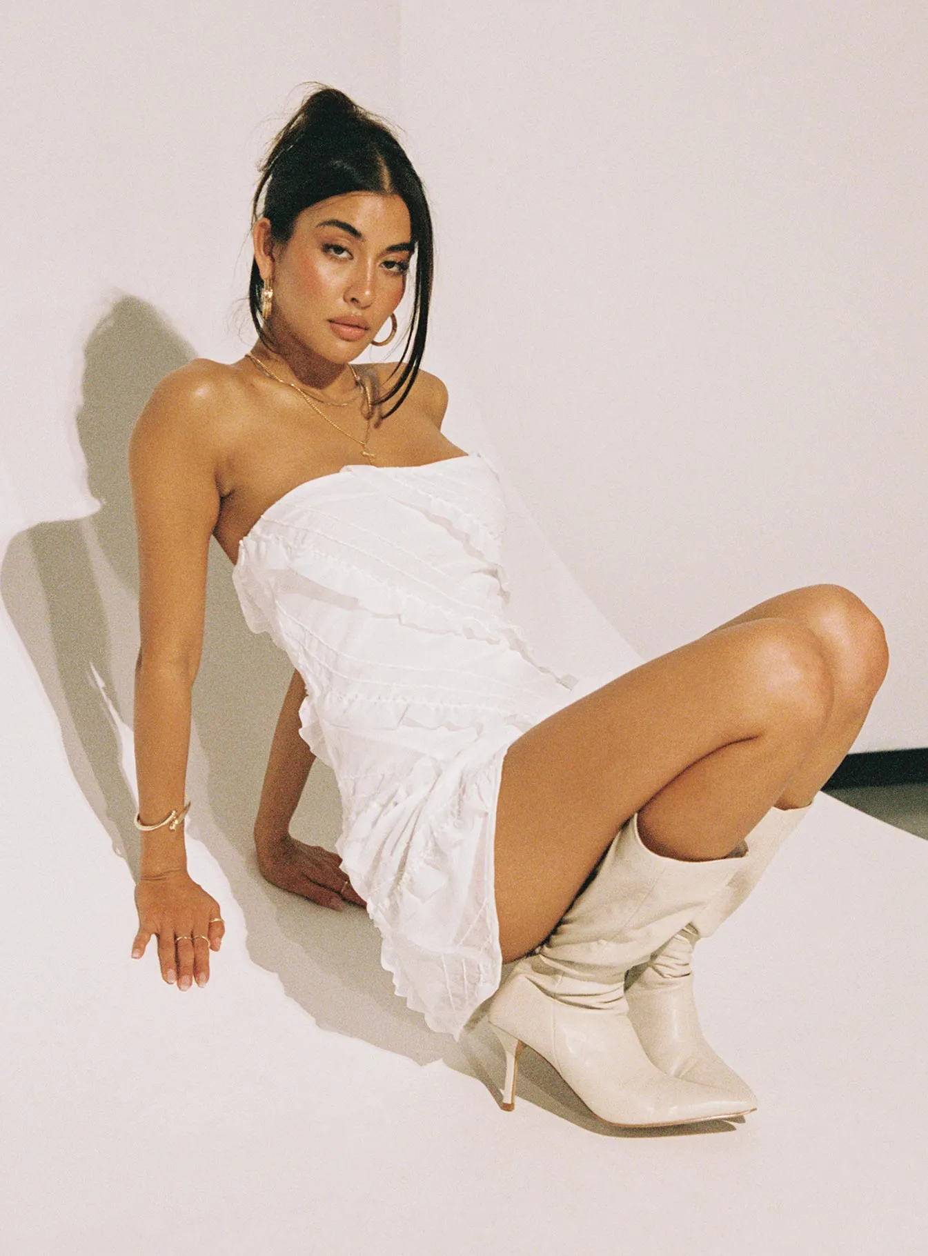 Chill Vibes Chic Balance Lars Strapless Mini Dress White