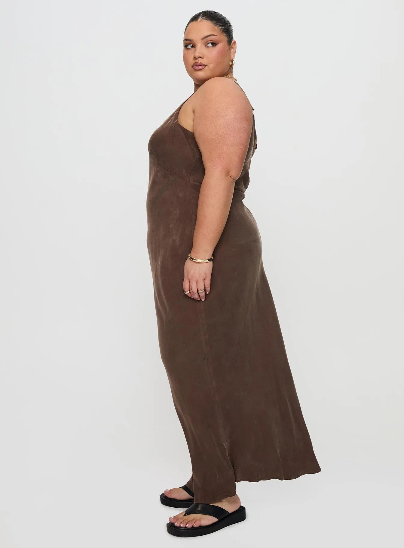Basic Mood Laurette Maxi Dress Brown Curve