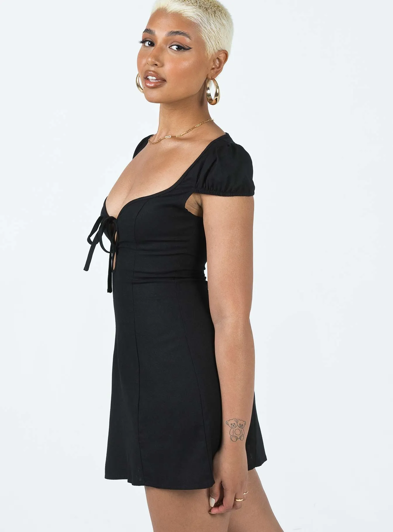 Alora Mini Dress Black Elegant Waistband Fit