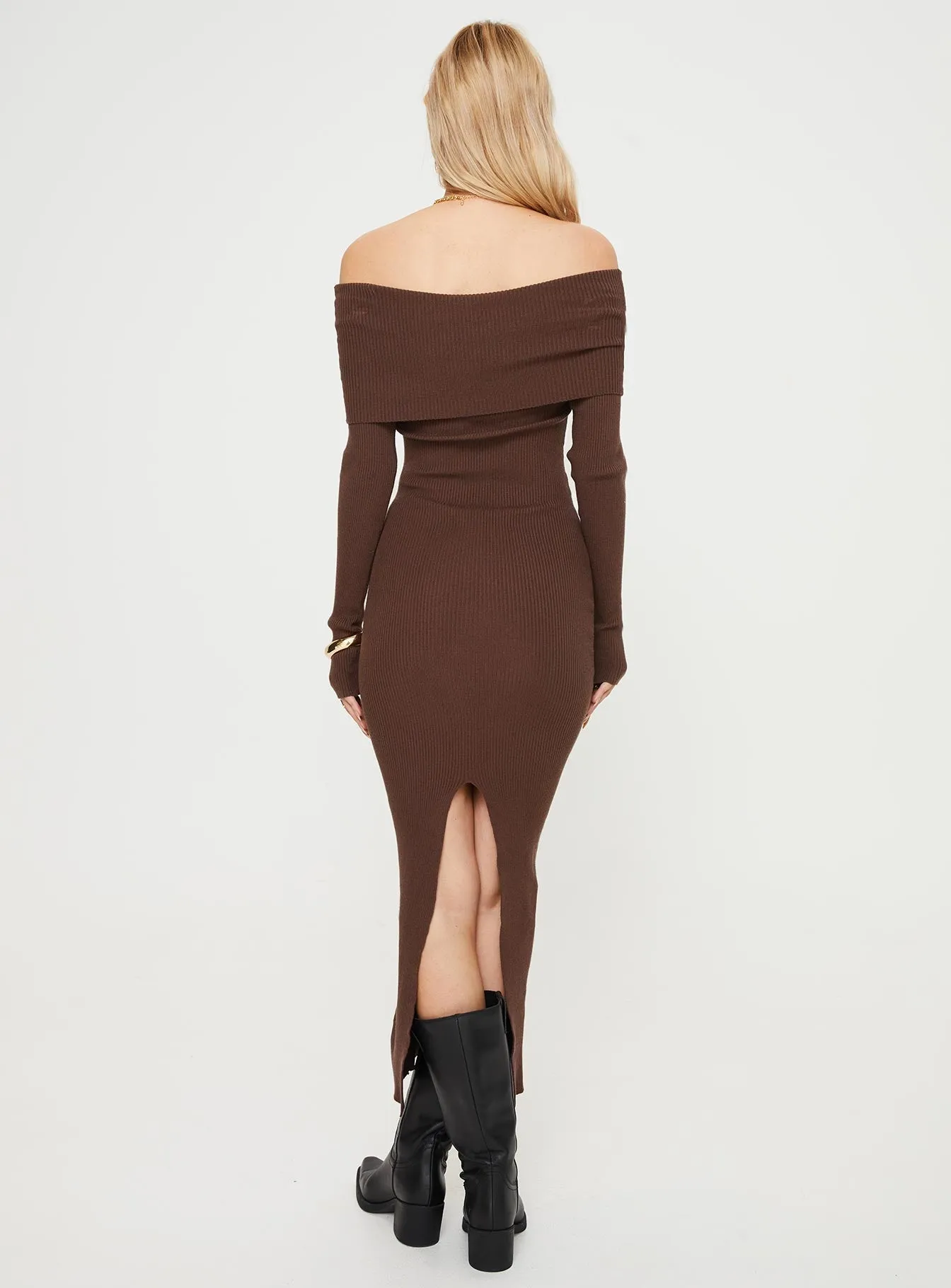 Timeless-Classic Phylis Off The Shoulder Maxi Dress Chocolate