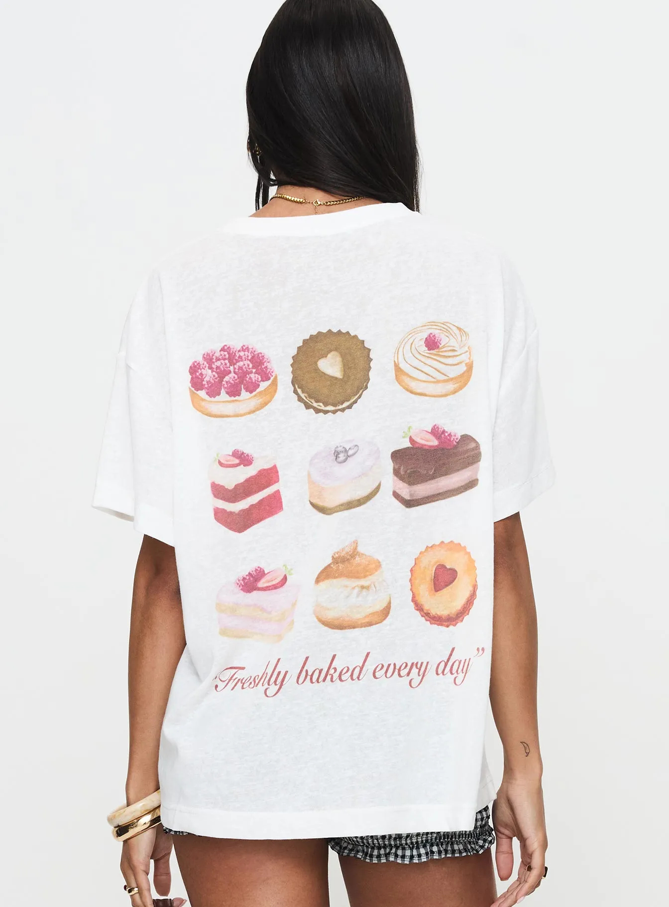Perfect Comfort Wear Bakery Caked Oversized Tee Cream