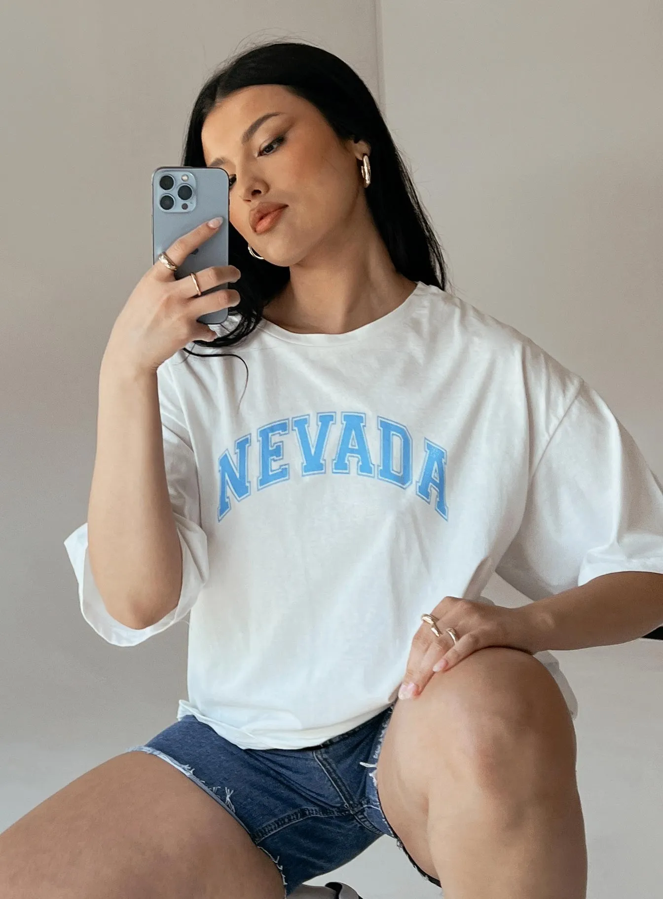 Nevada Graphic Tee White Essential Wear Simple Layer