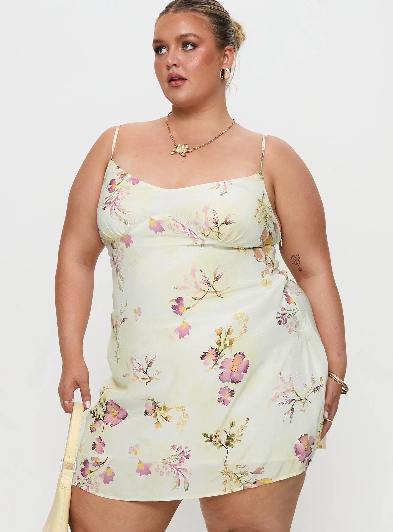 Jaye Mini Dress Floral Curve Casual Pick