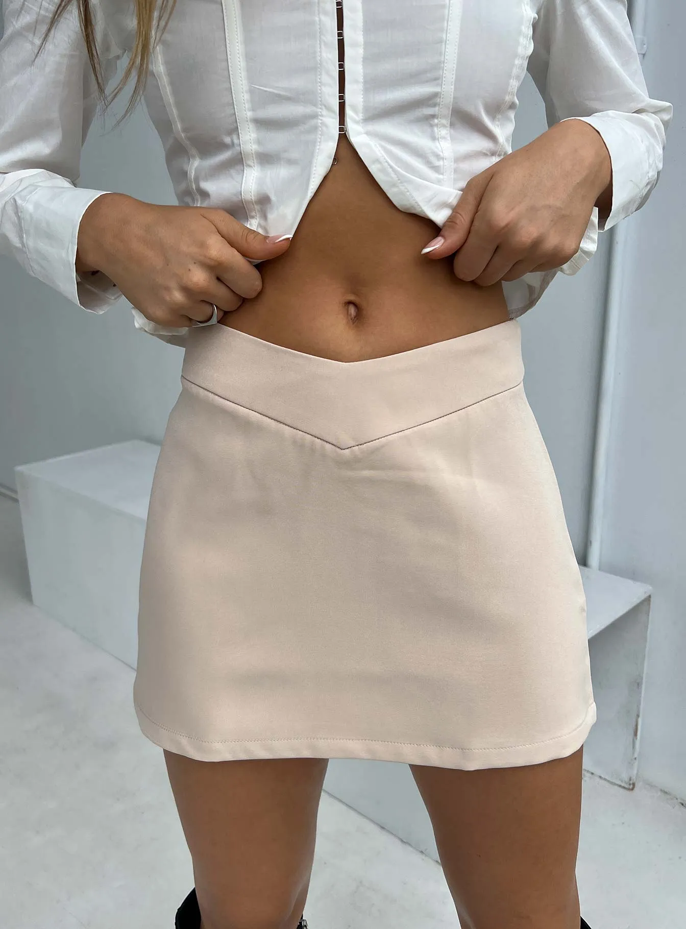Breezy Flow Easton Mini Skirt Beige