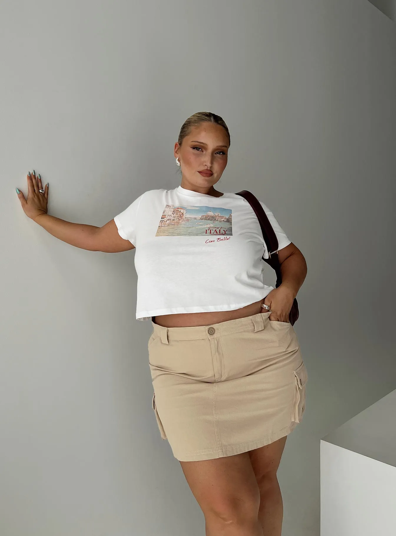 Layering Comfort Wear Elegant Detail Italy Love Tee Ivory Curve