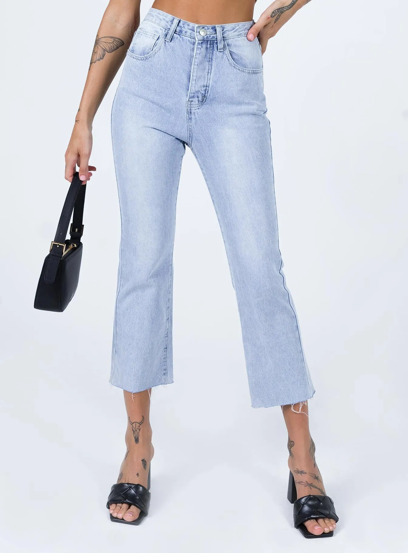 Flexible Material Eco Core Angela Cropped Jeans Light Wash Denim
