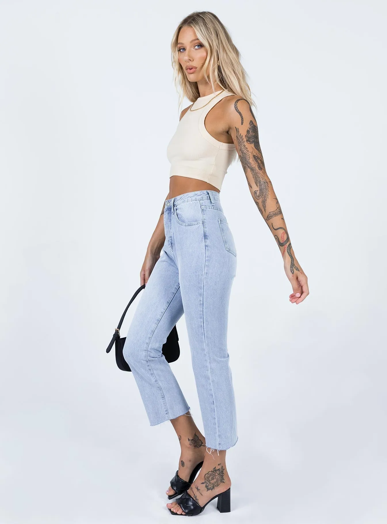 Suede Mood Breathable fabric Angela Cropped Jeans Light Wash Denim