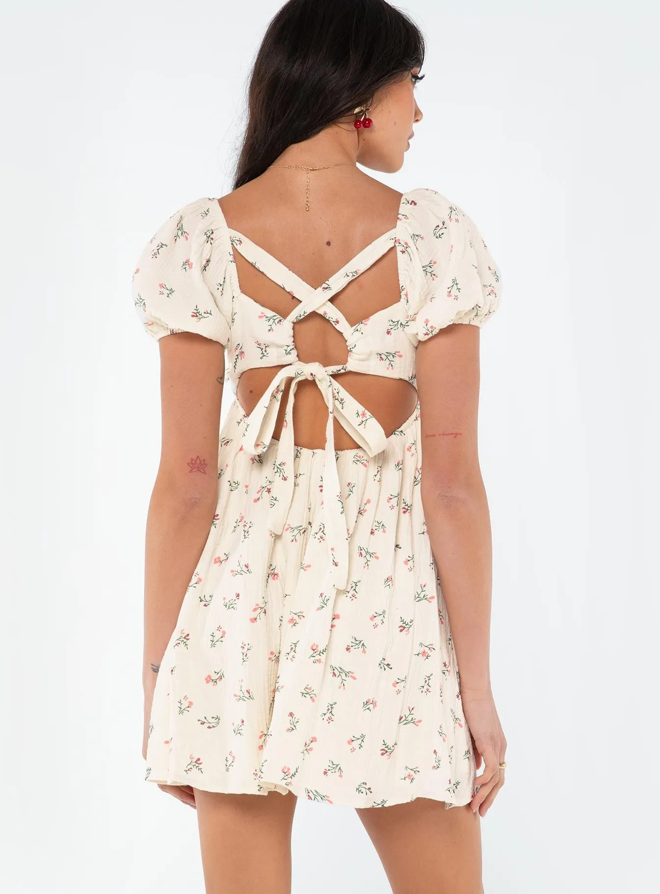 Dreamy Silhouette Let's Dance Mini Dress White / Floral