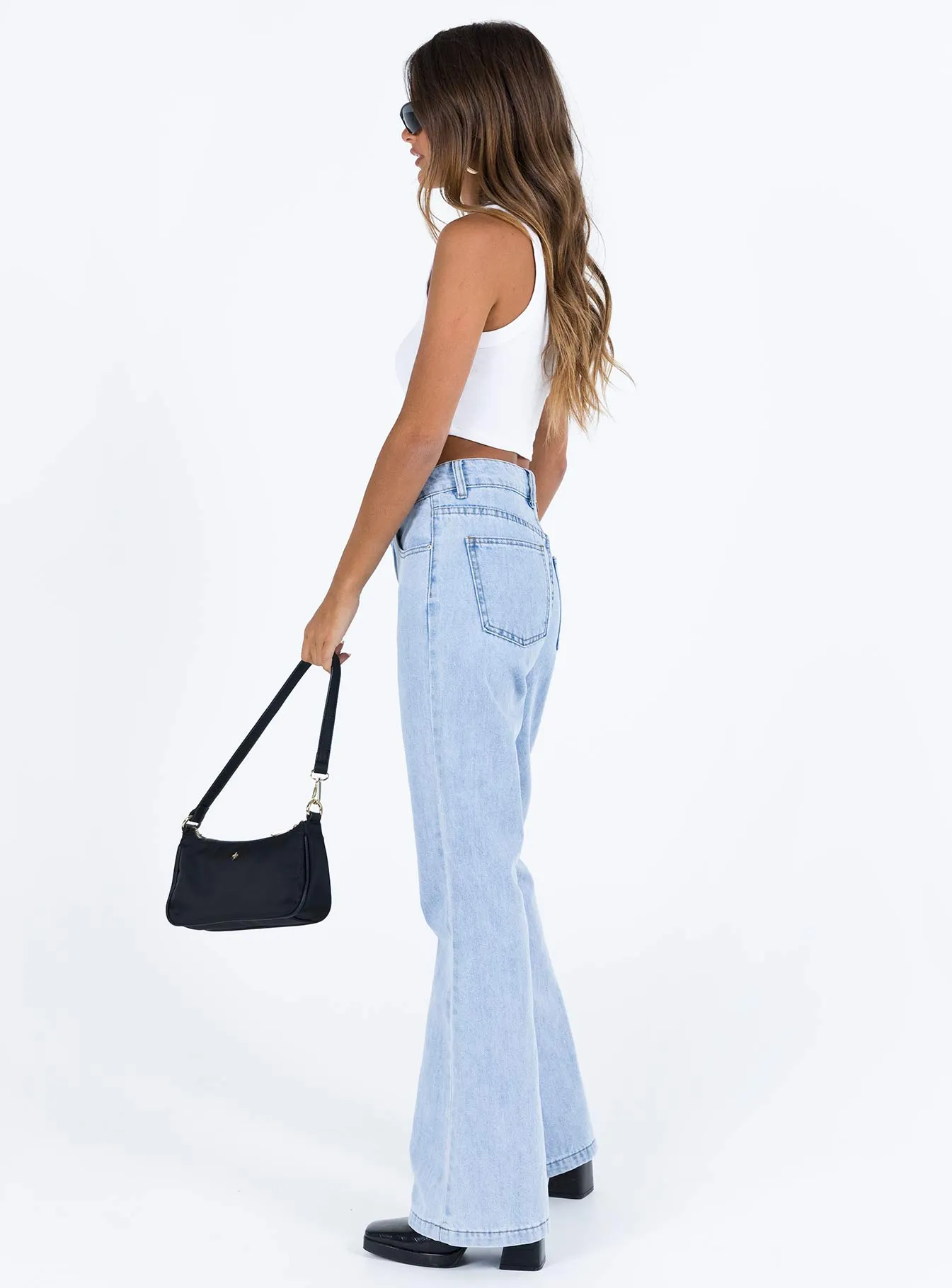 Zelkova Flared Jeans Mid Wash Denim Light Pants