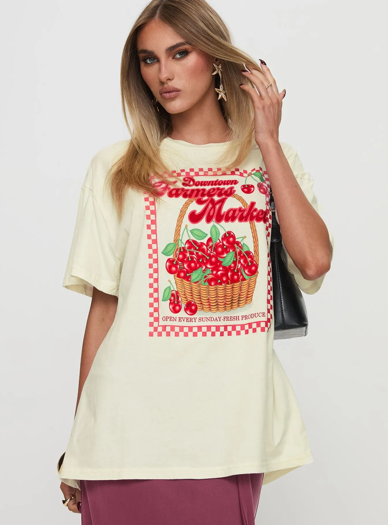 Versatile Wearable Downtown Markets Top White