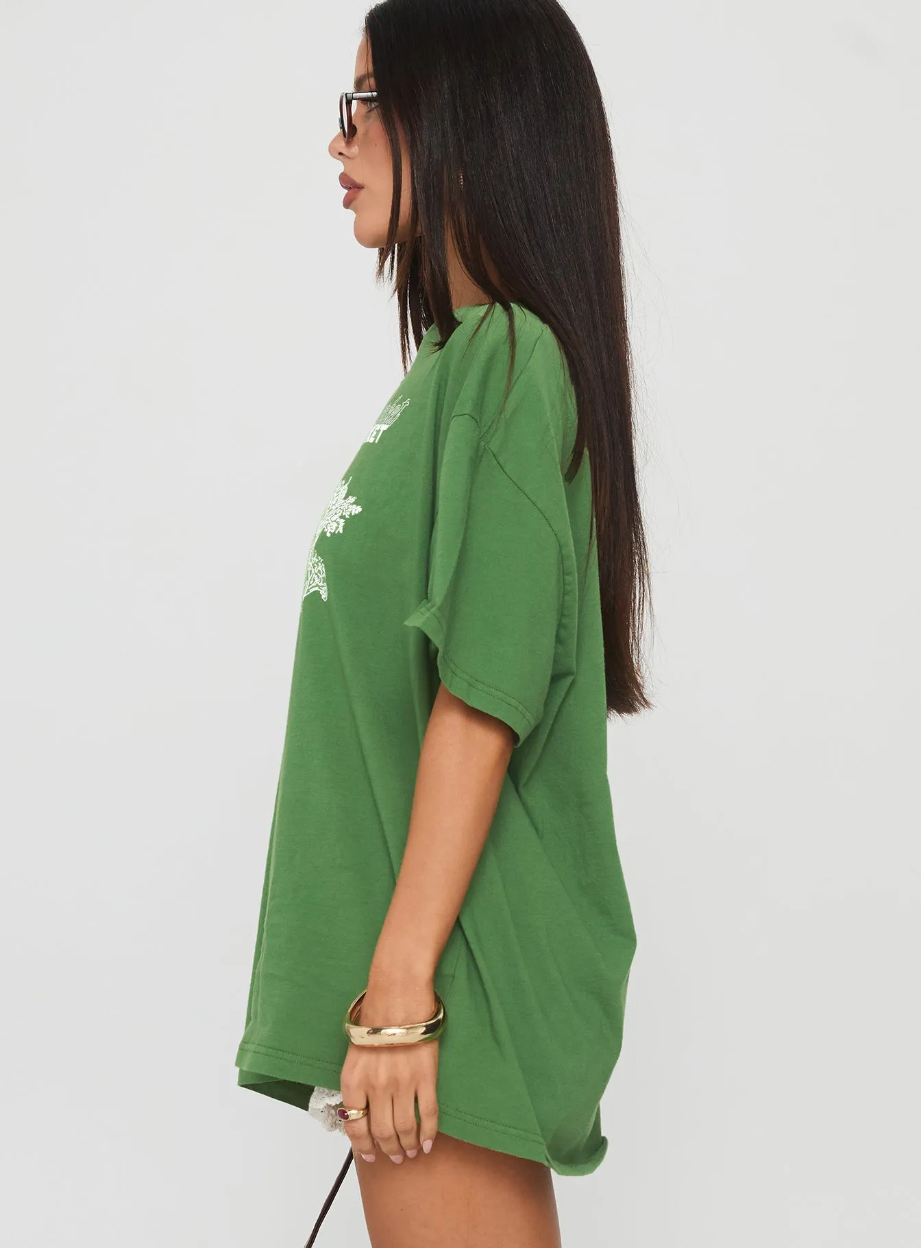 Durable Color Retention Sleek Layers Farmers Market Oversized Graphic Tee Green