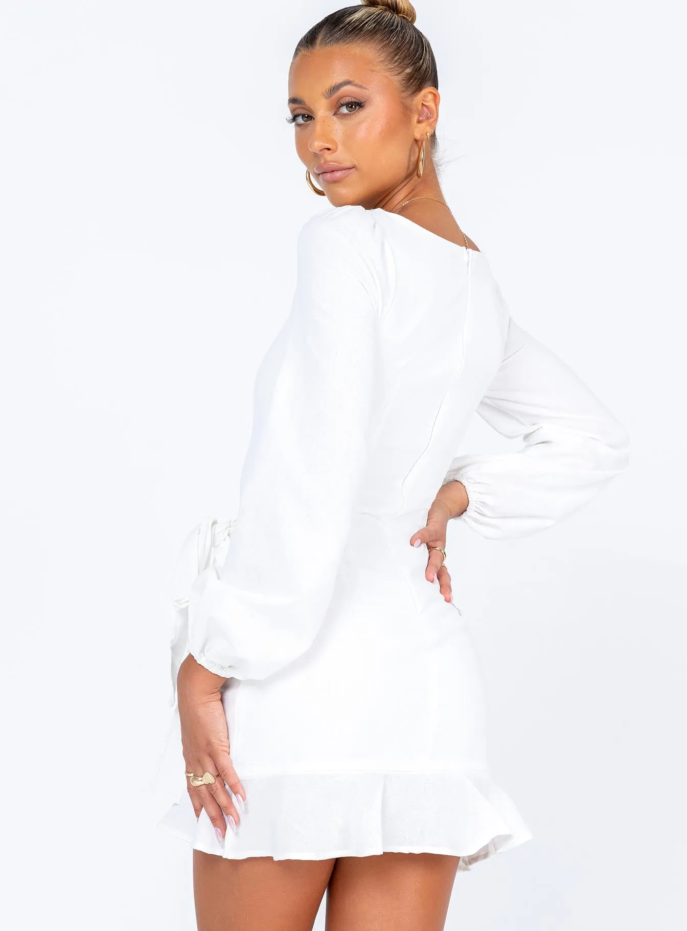 The Villa Mini Dress White Tonal-Stitching Skirt Flare