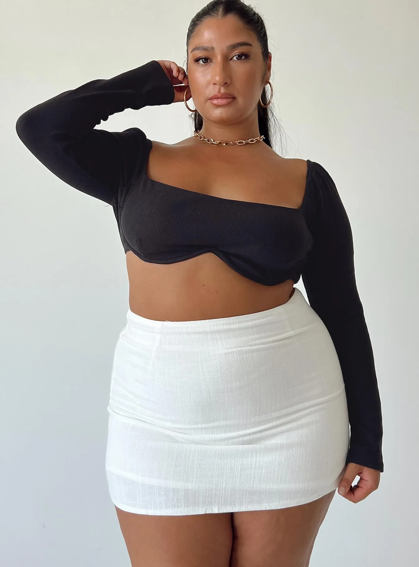Chafe Resistant Selby Mini Skirt White Curve