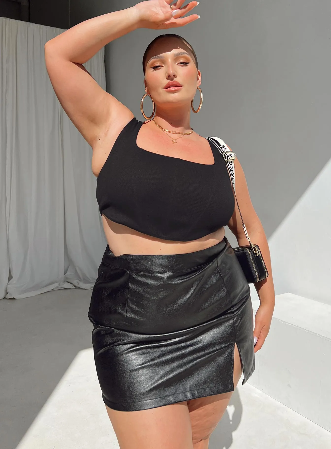 Drawstring closure Chelsea Mini Skirt Black Curve