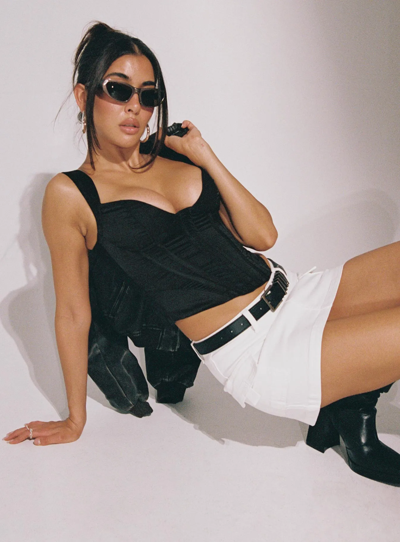 Split hem Reinforced Seams Grishea Low Rise Denim Skirt White