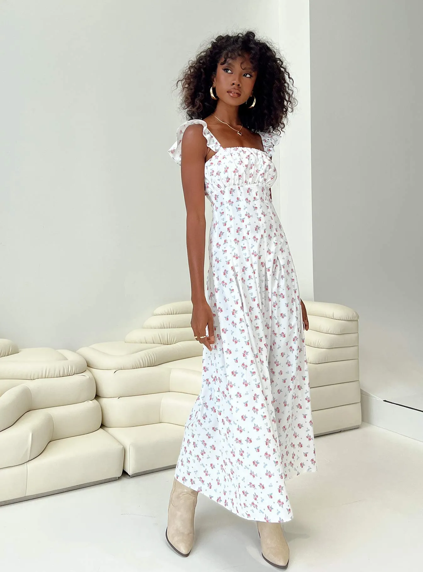 Everyday-Comfort Alver Maxi Dress White Floral