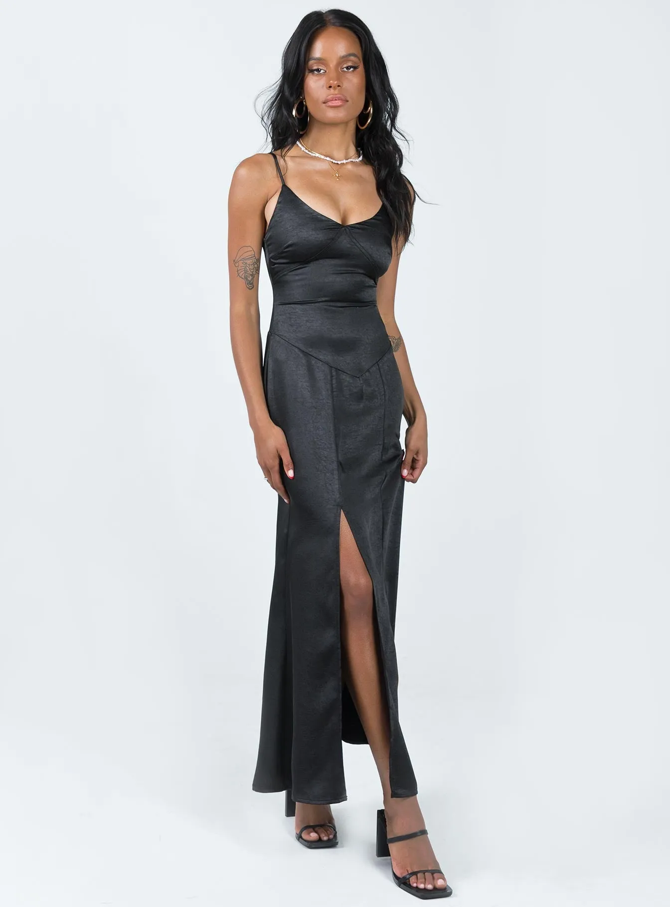 Carol Maxi Dress Black Sharp Profile