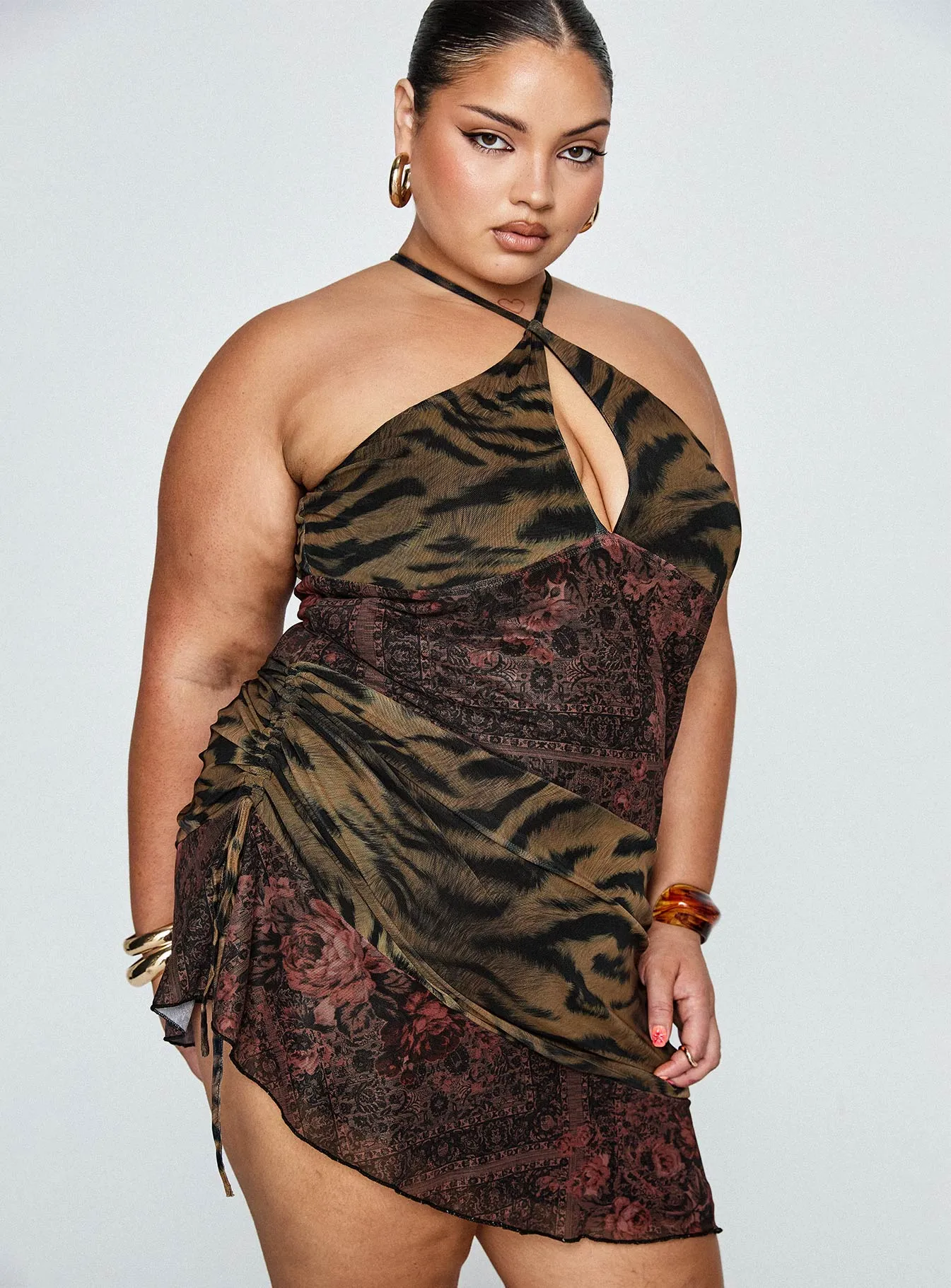 Syrefena Halter Mini Dress Multi Curve Fresh Fit Relax Line