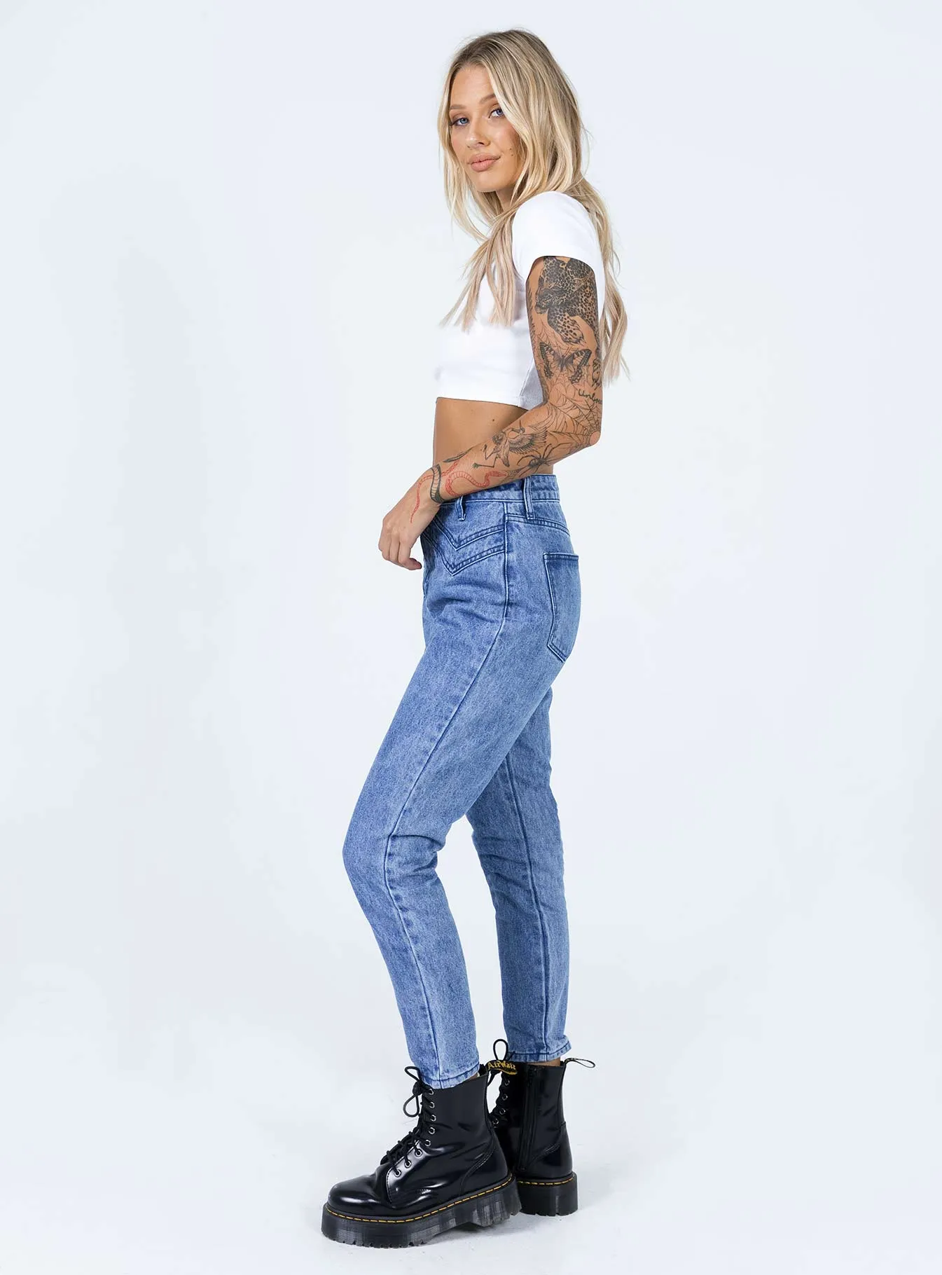 Trans Glow Weekend Wear Vernazza Yolk Detail Denim Jeans