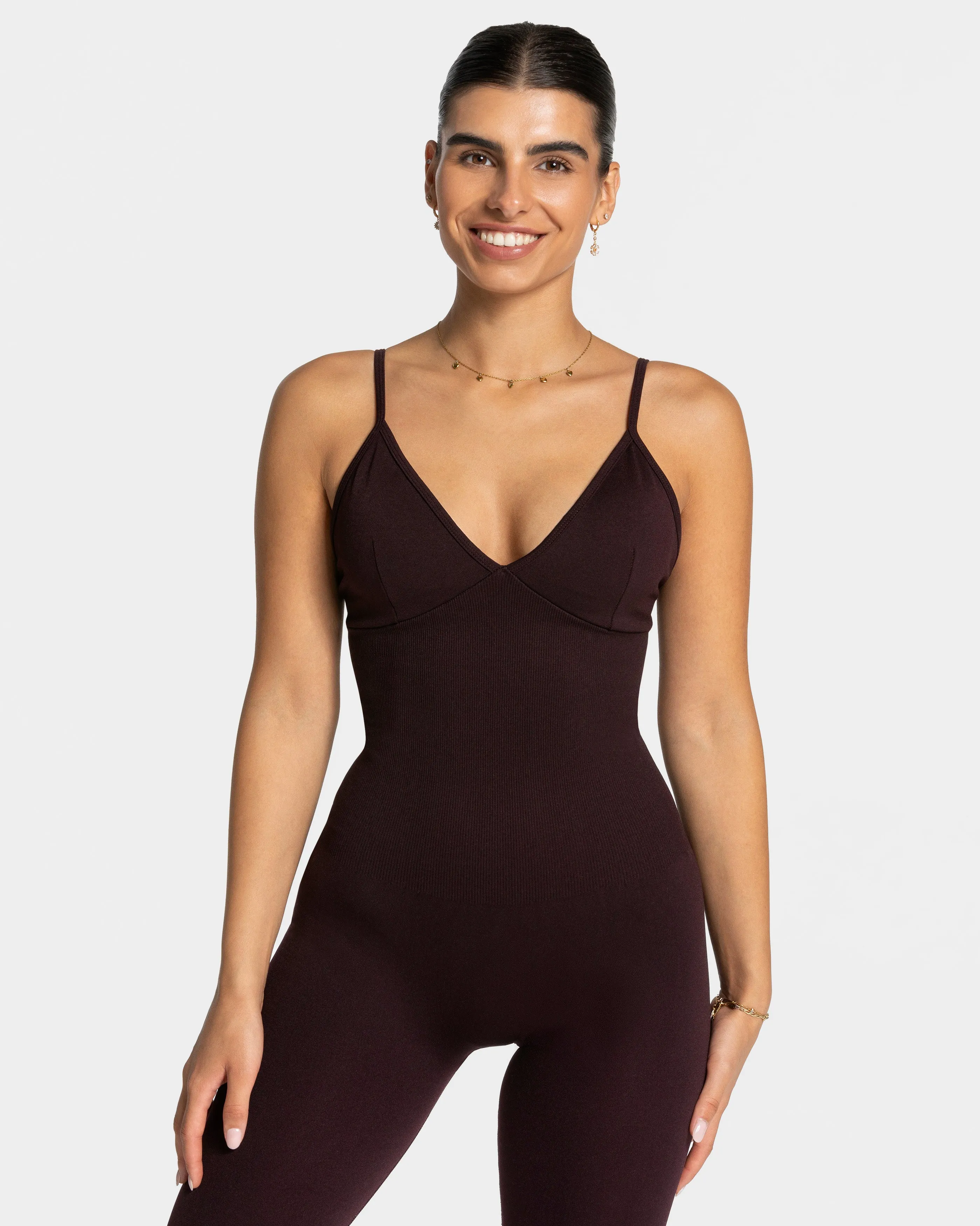 Yoga Worker Bold Athlete Essence V-Back Covert Scrunch Jumpsuit "Merlot"