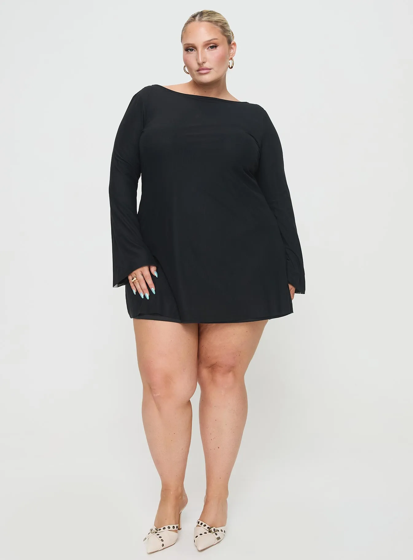 Lukea Long Sleeve Mini Dress Black Curve Winter Classic