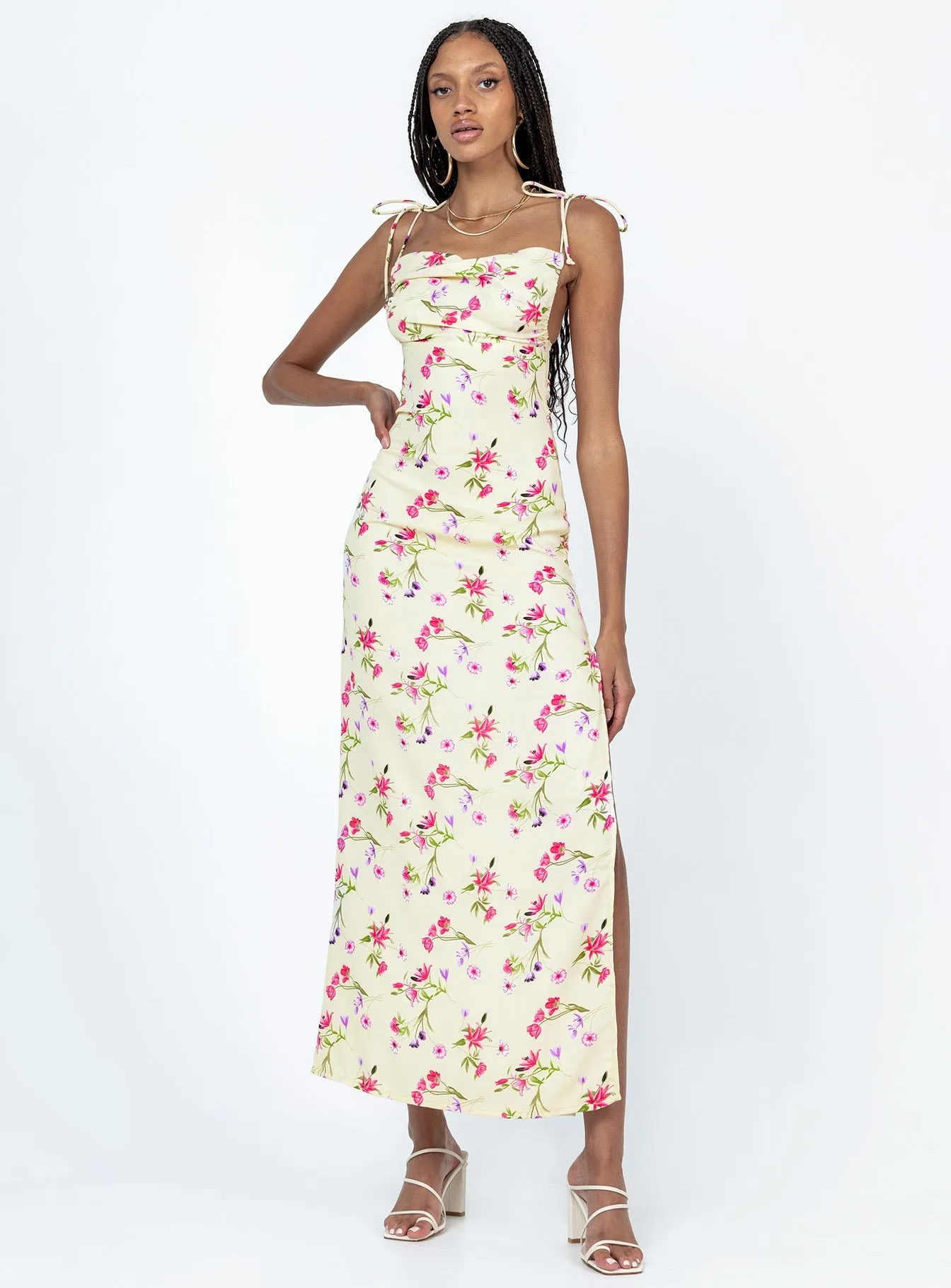 Versatile Style Arness Maxi Dress Yellow Floral