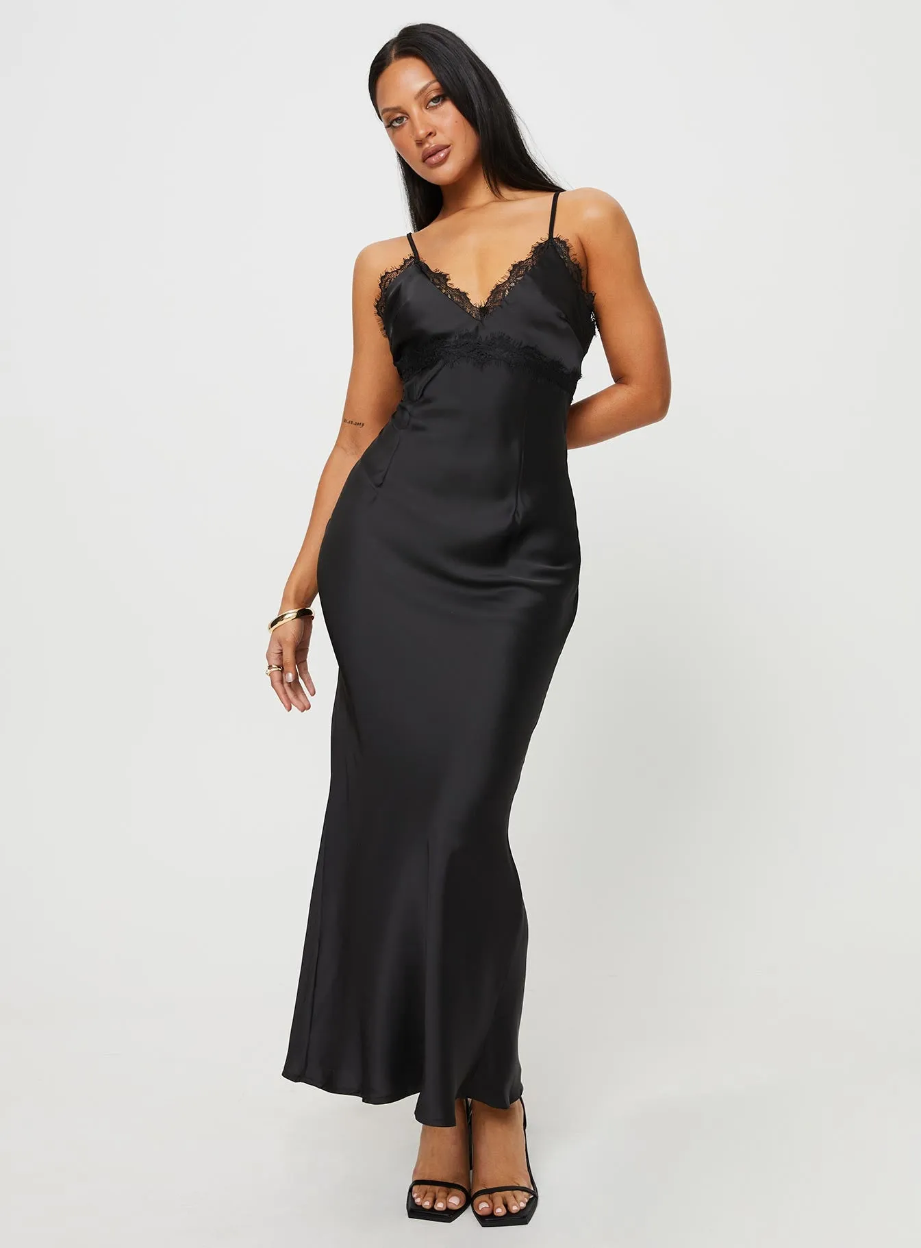 Timeless Waist Fit Quiet Luxury Sanz Maxi Dress Black