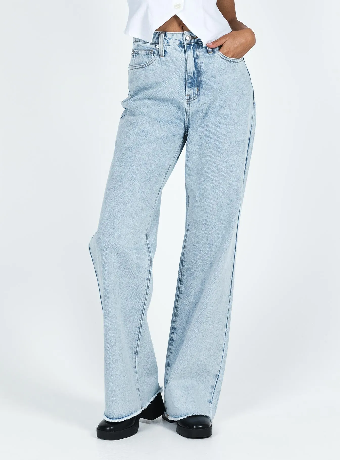 Carey Denim Jeans Light Wash Fall Mood QuickReleaseFastenings