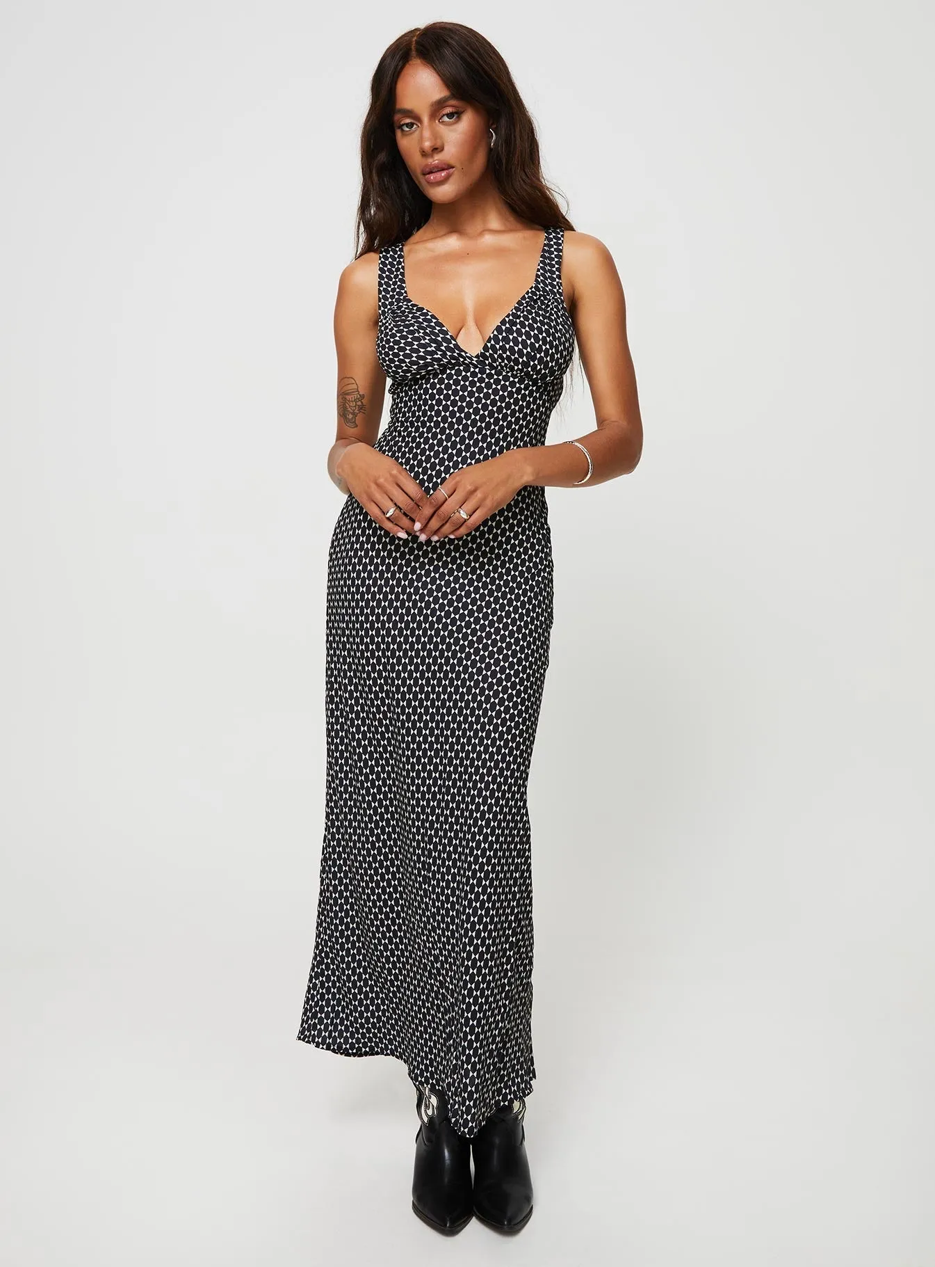 Maysa Geo Maxi Dress Black Easy Drape