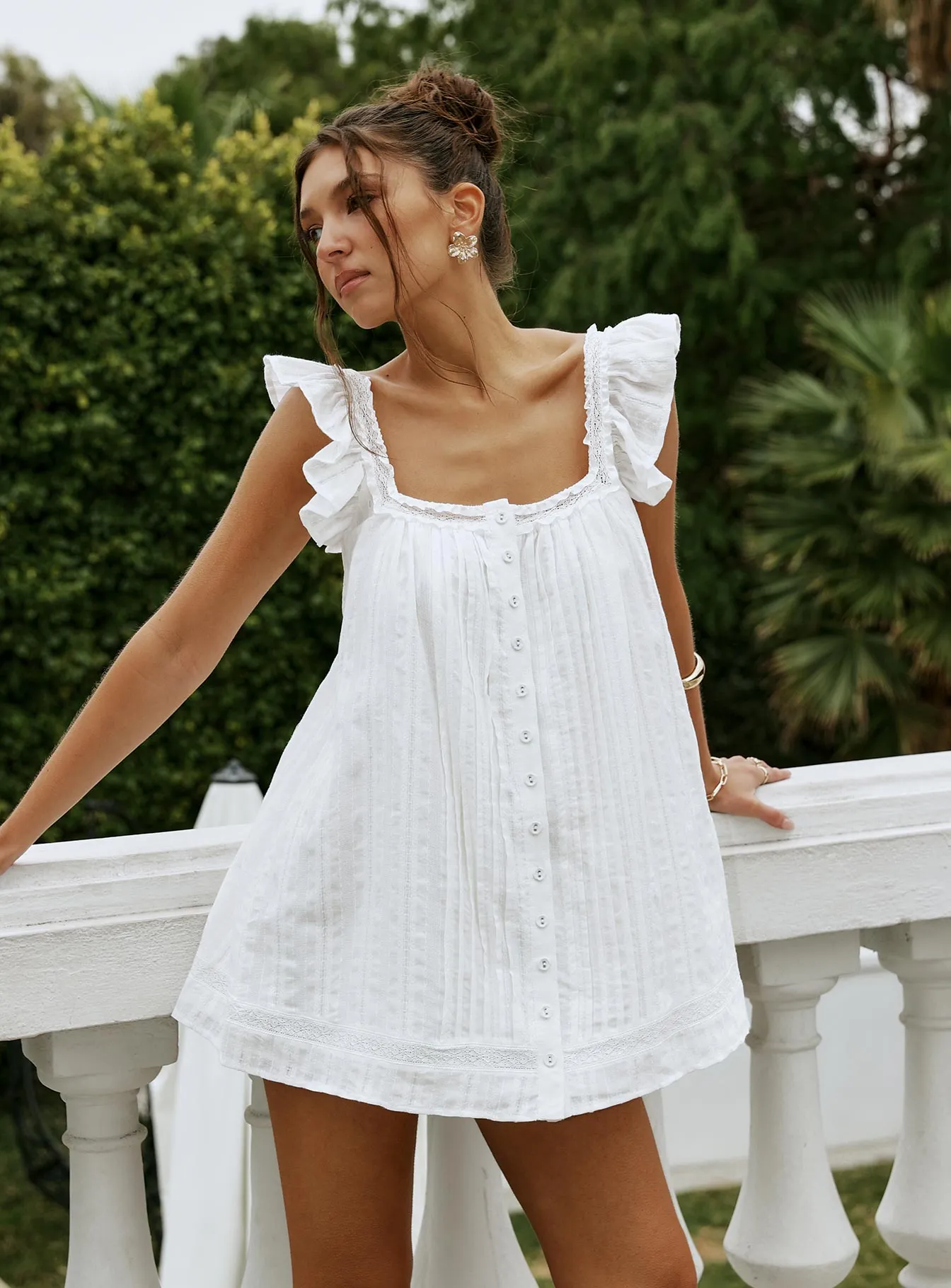 Summerland Broiderie Mini Dress White Brunch Outfit
