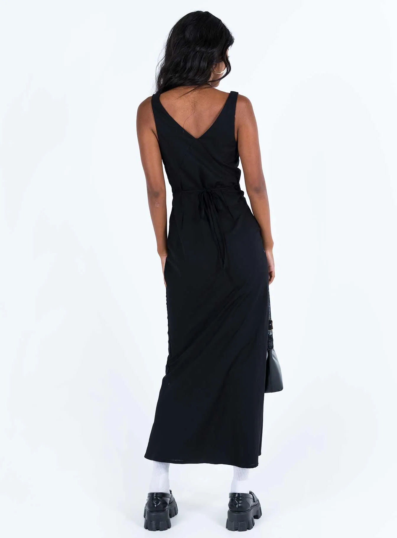 Festival-Ready Nellie Maxi Dress Black Linen