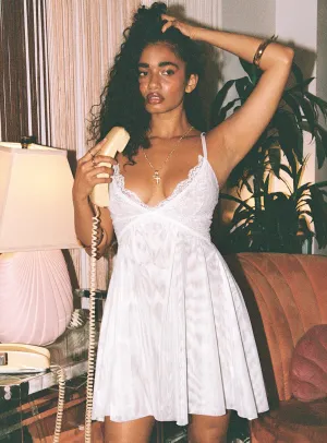 Tinker Mini Dress White Versatile Layering Zip Ease