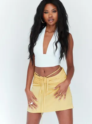 Curve Friendly Simone 2000's Mini Skirt Yellow