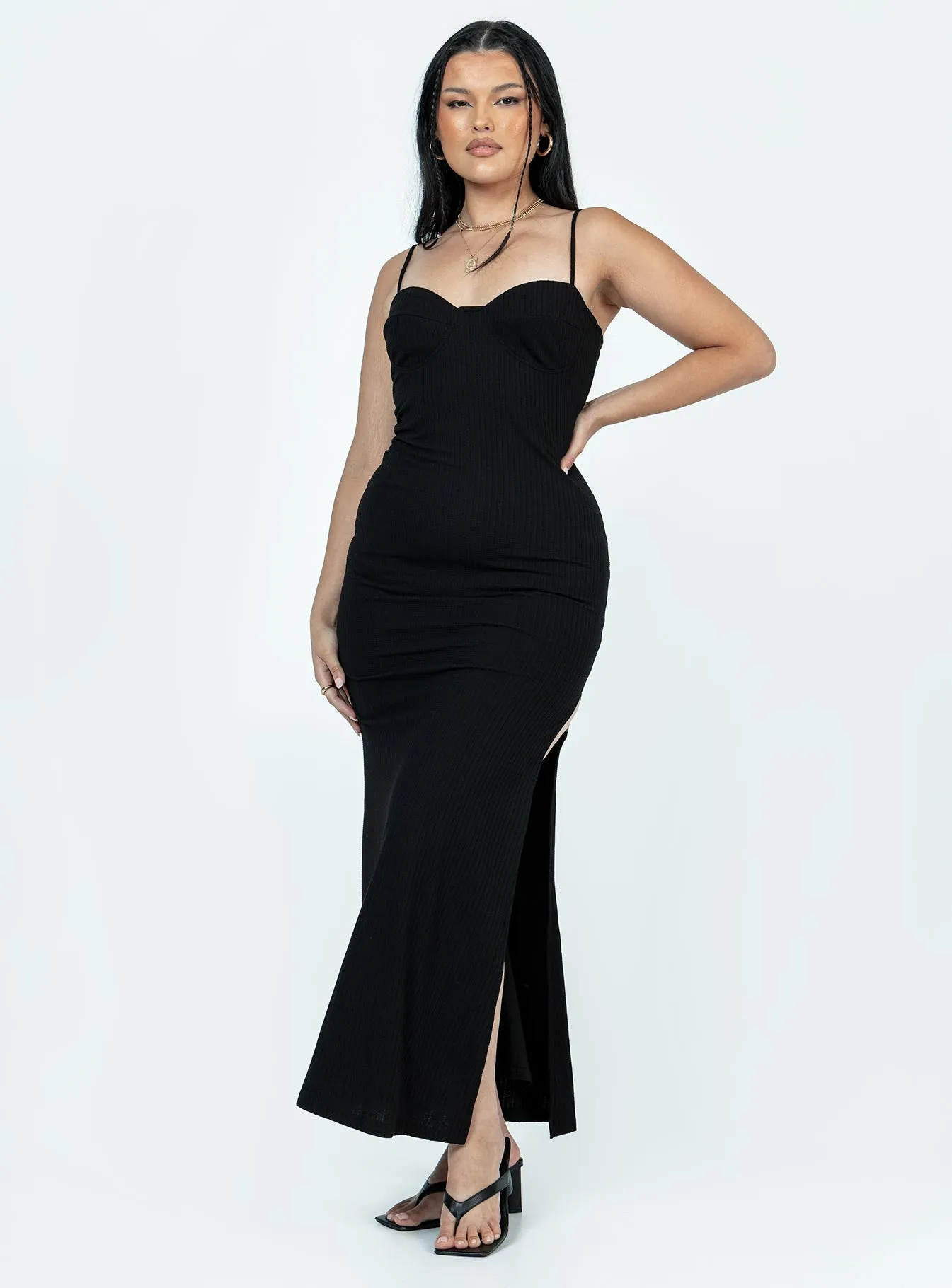 Shimmer-Finish Elegant Layer Belladonna Maxi Dress Black