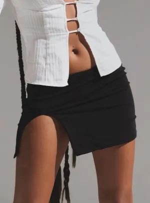 Front Slit Bold Move Mini Skirt Black