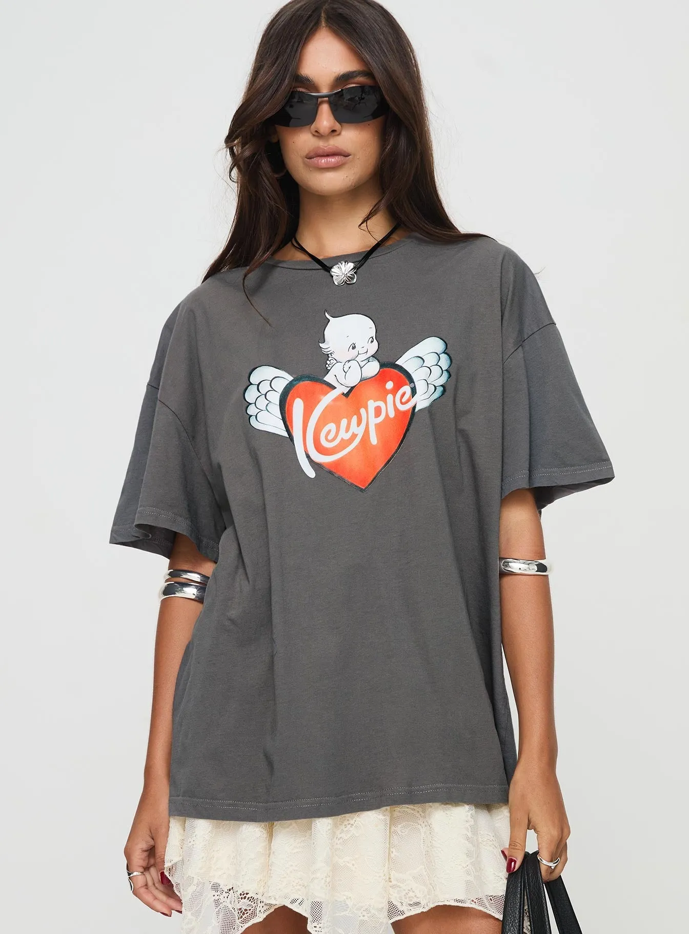 Kewpie Oversized Tee Washed Black Light Breeze