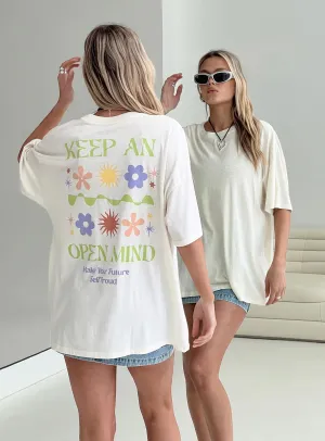 Keep An Open Mind Oversized Tee White Thermal Regulation Layer Street Casual Look