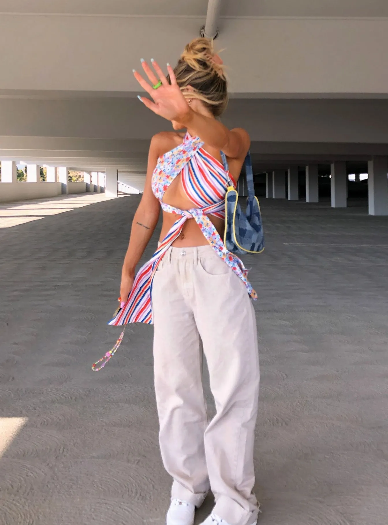 Flexible Material Cheerful Denim Jeans Cream