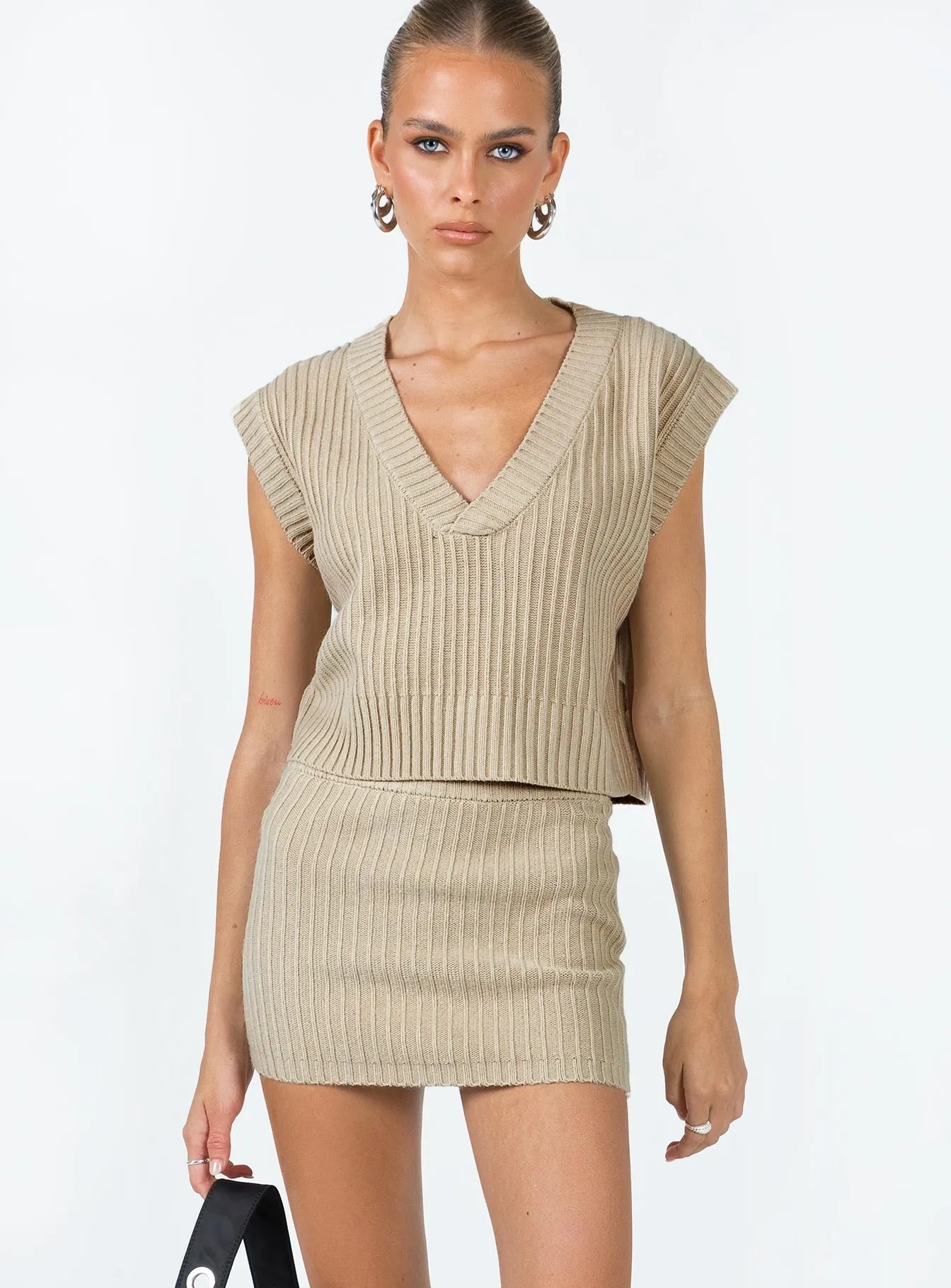 Saddle Knit Mini Skirt Beige light feel Crisscross Details